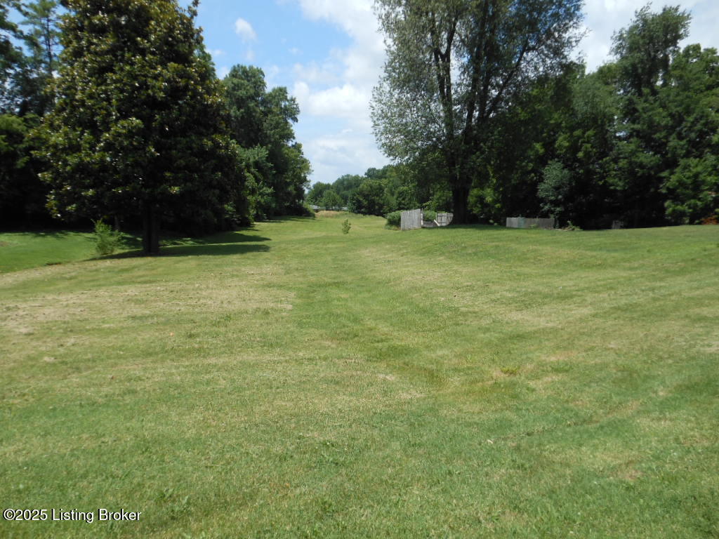 7400 Shepherdsville Rd Property Photo 9