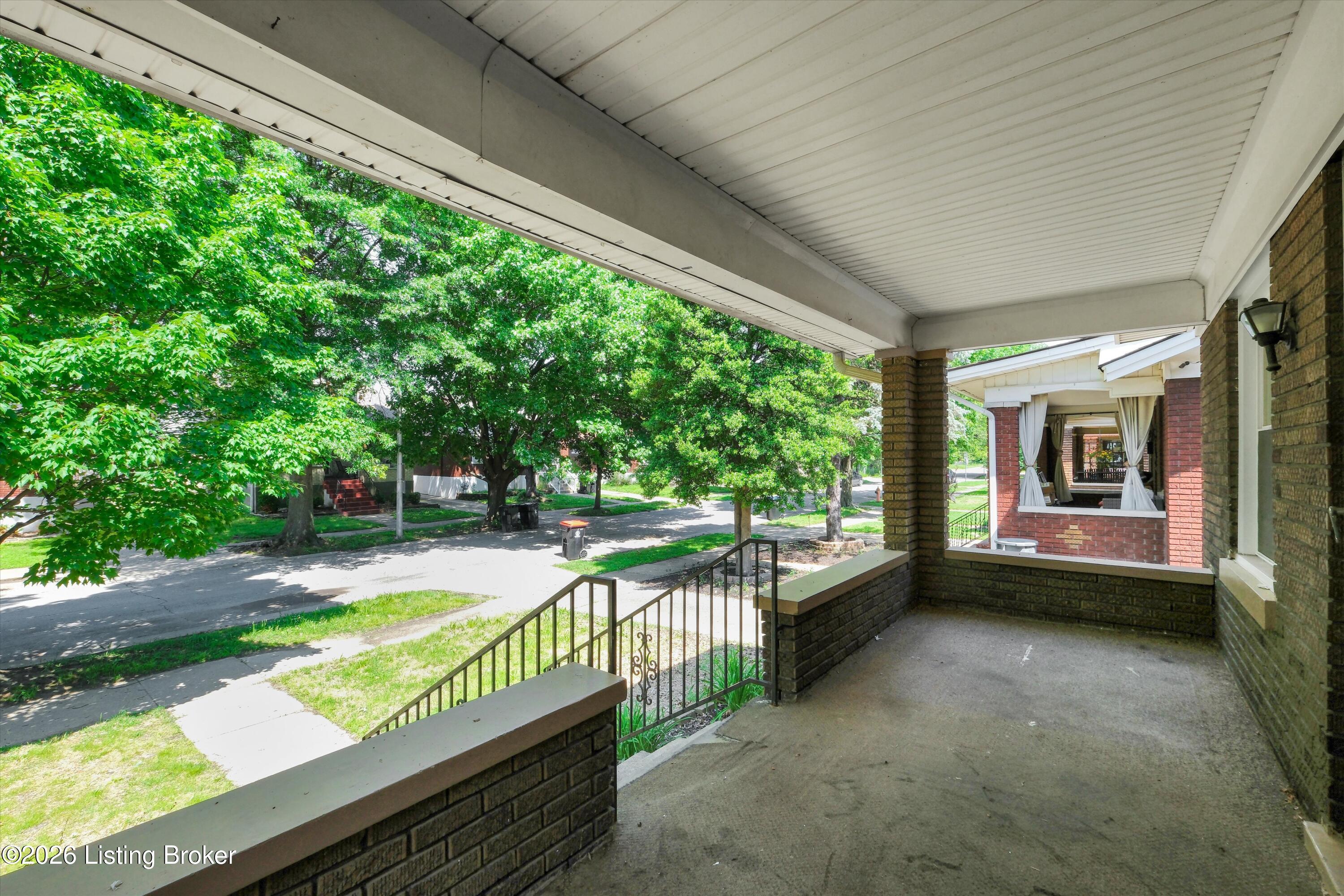 2411 Sherry Rd Property Photo 4