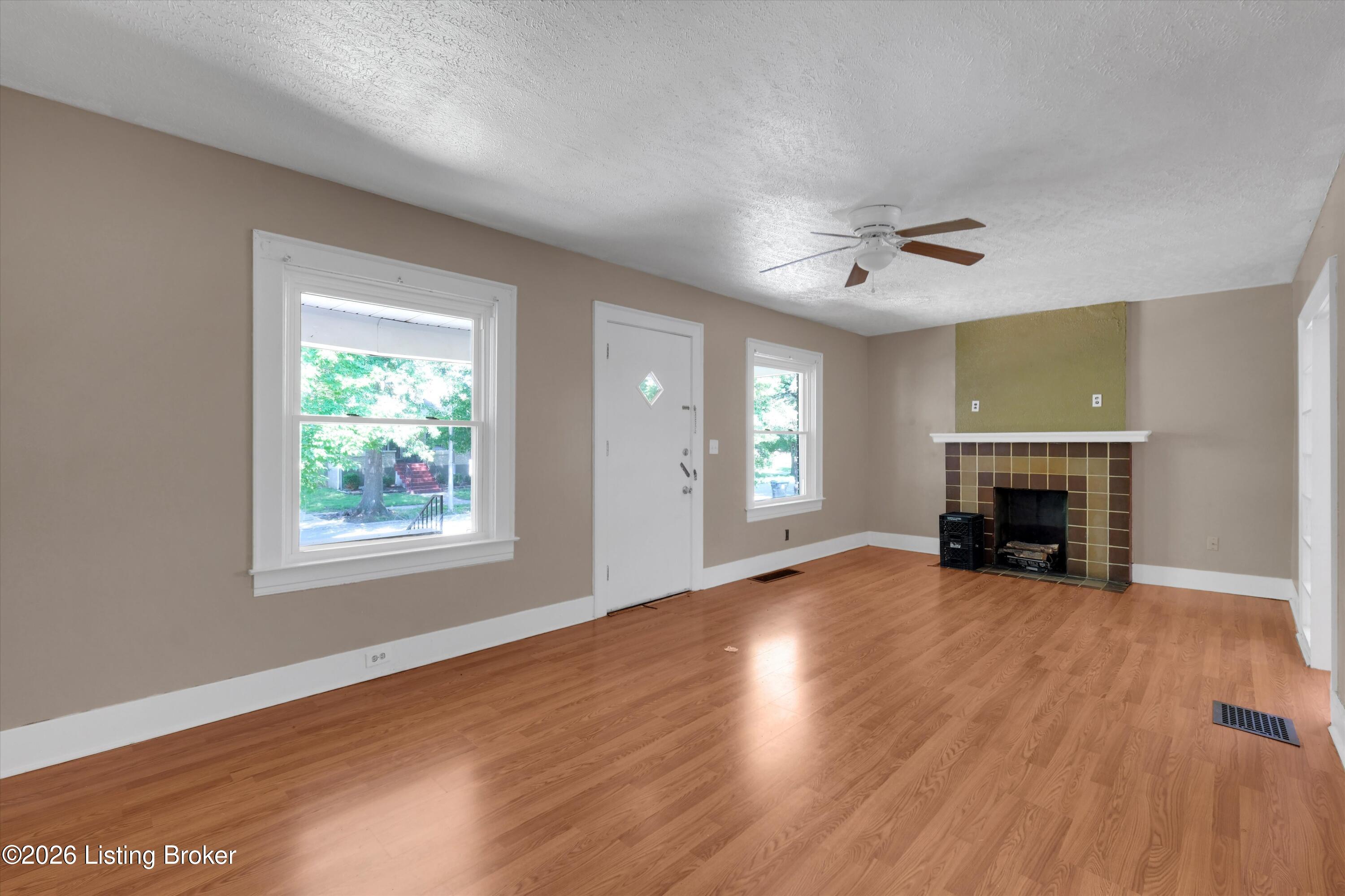 2411 Sherry Rd Property Photo 6