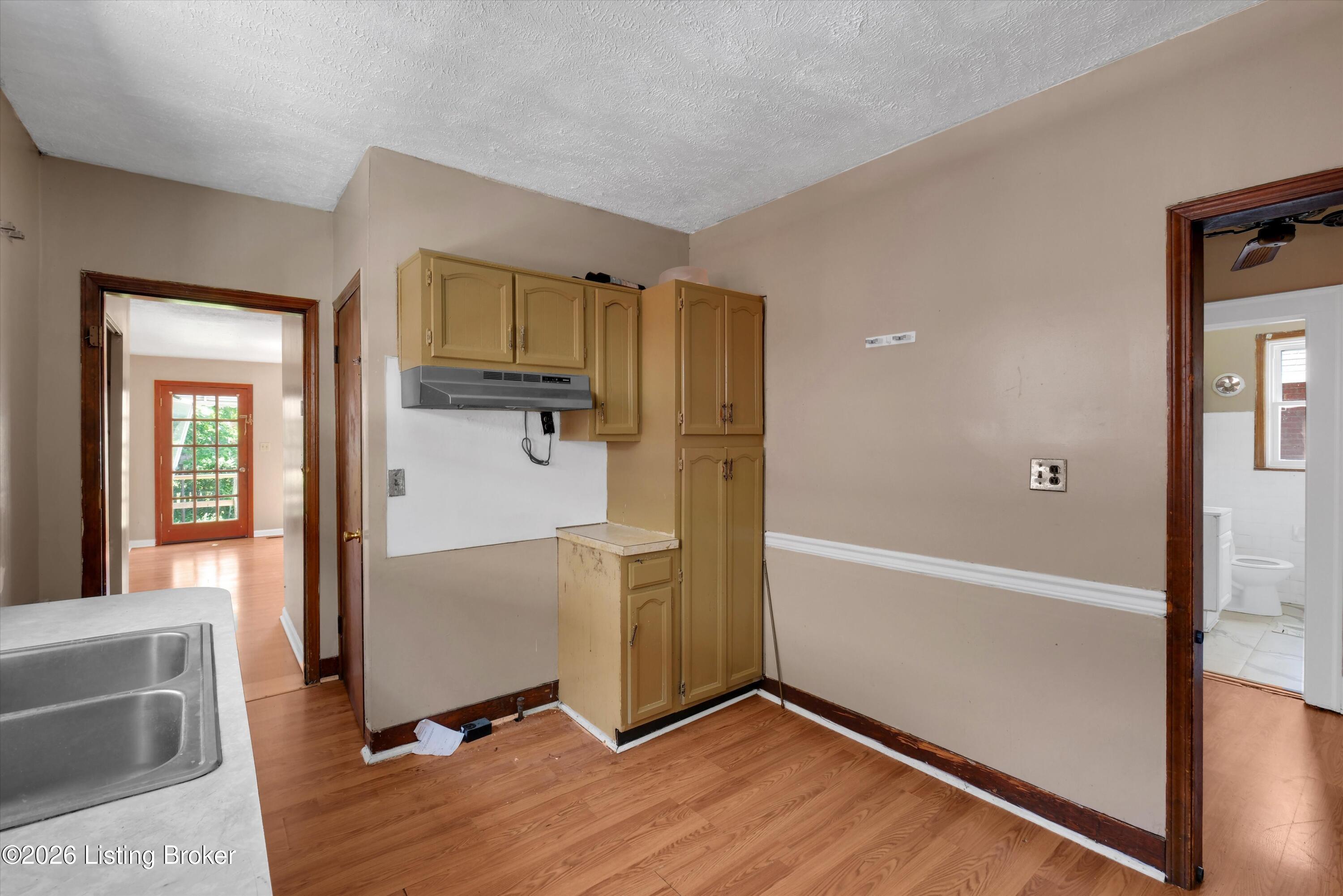2411 Sherry Rd Property Photo 11