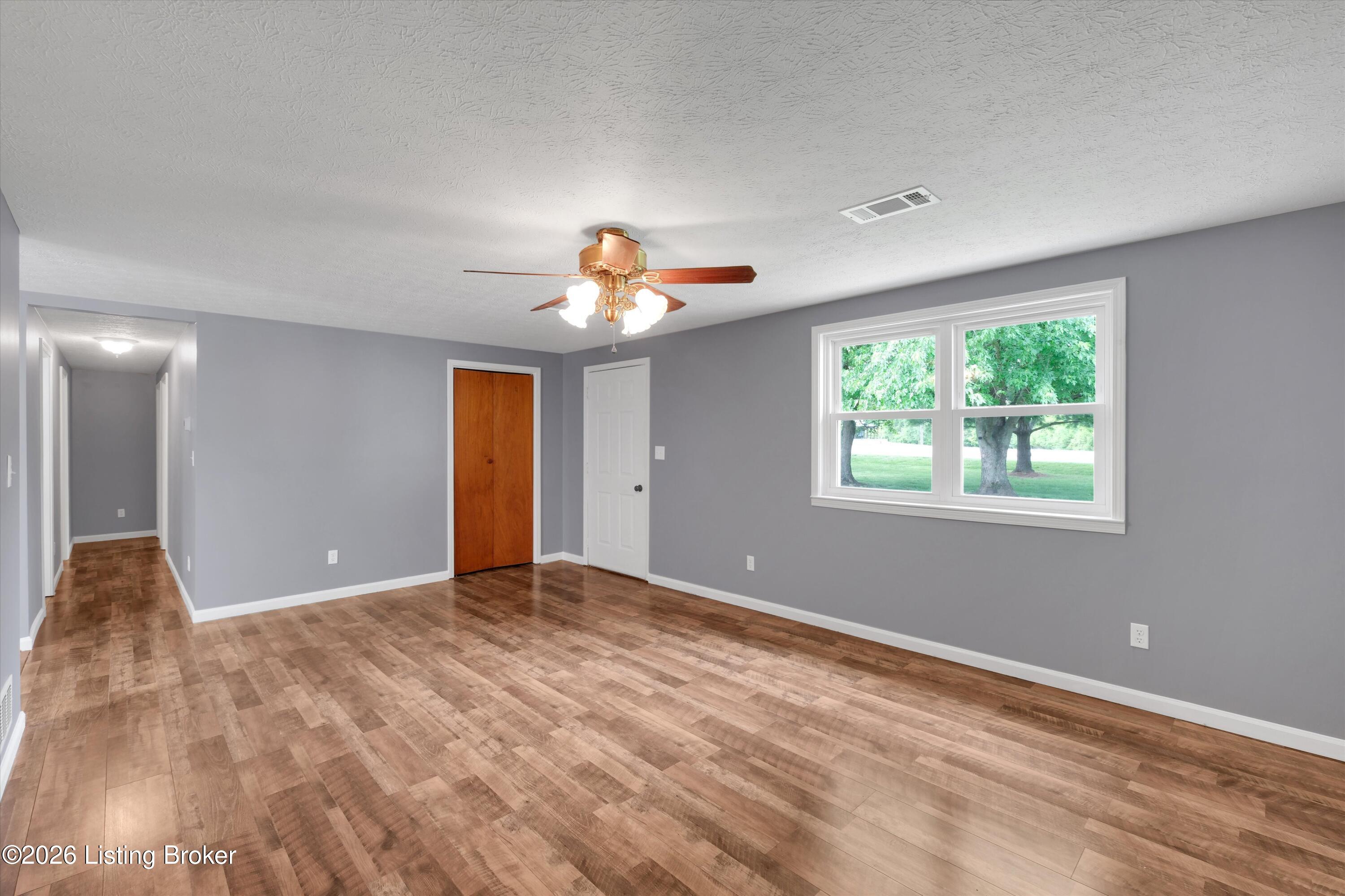 3070 Ashes Creek Ln Property Photo 7
