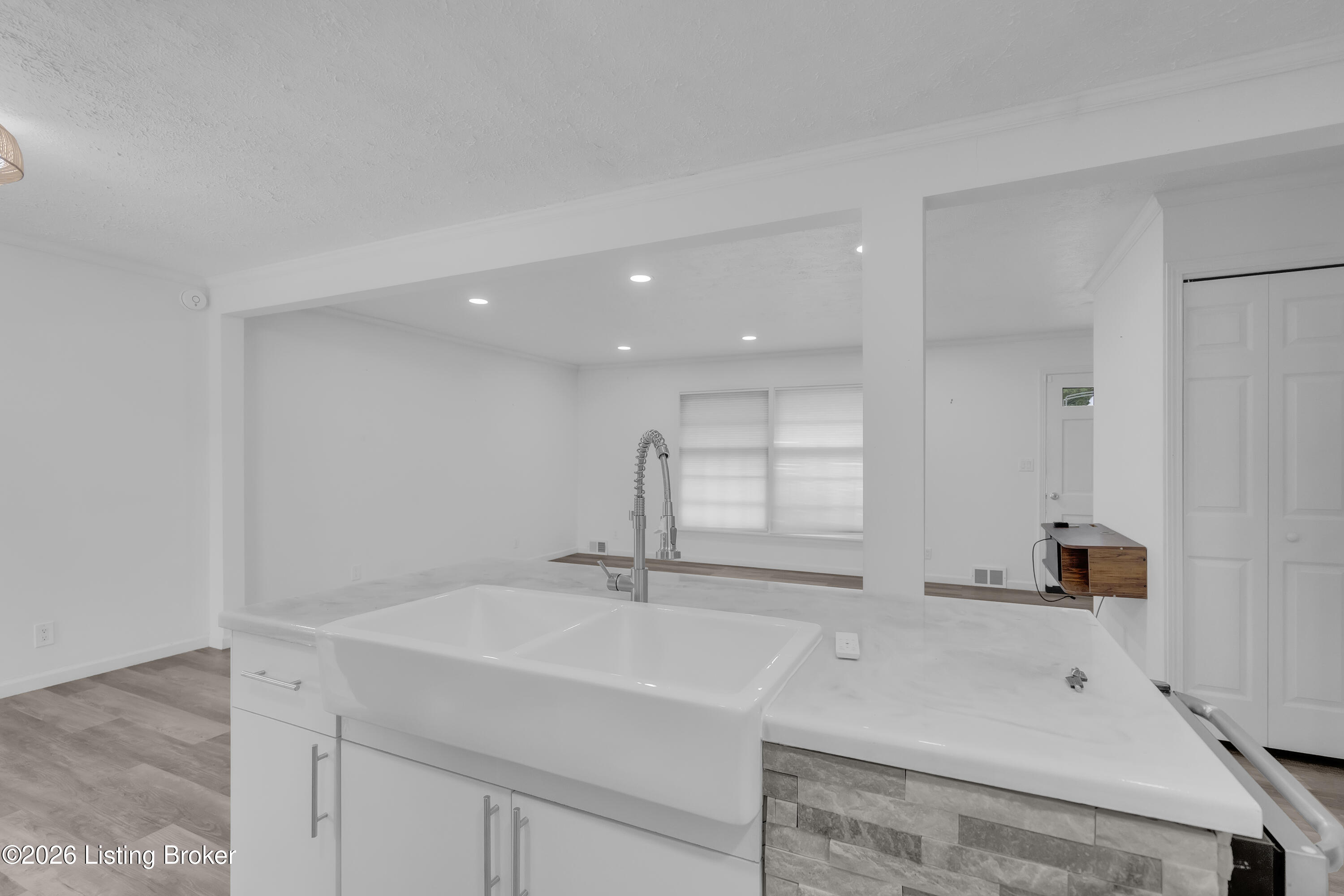 4408 Southridge Dr Property Photo 8