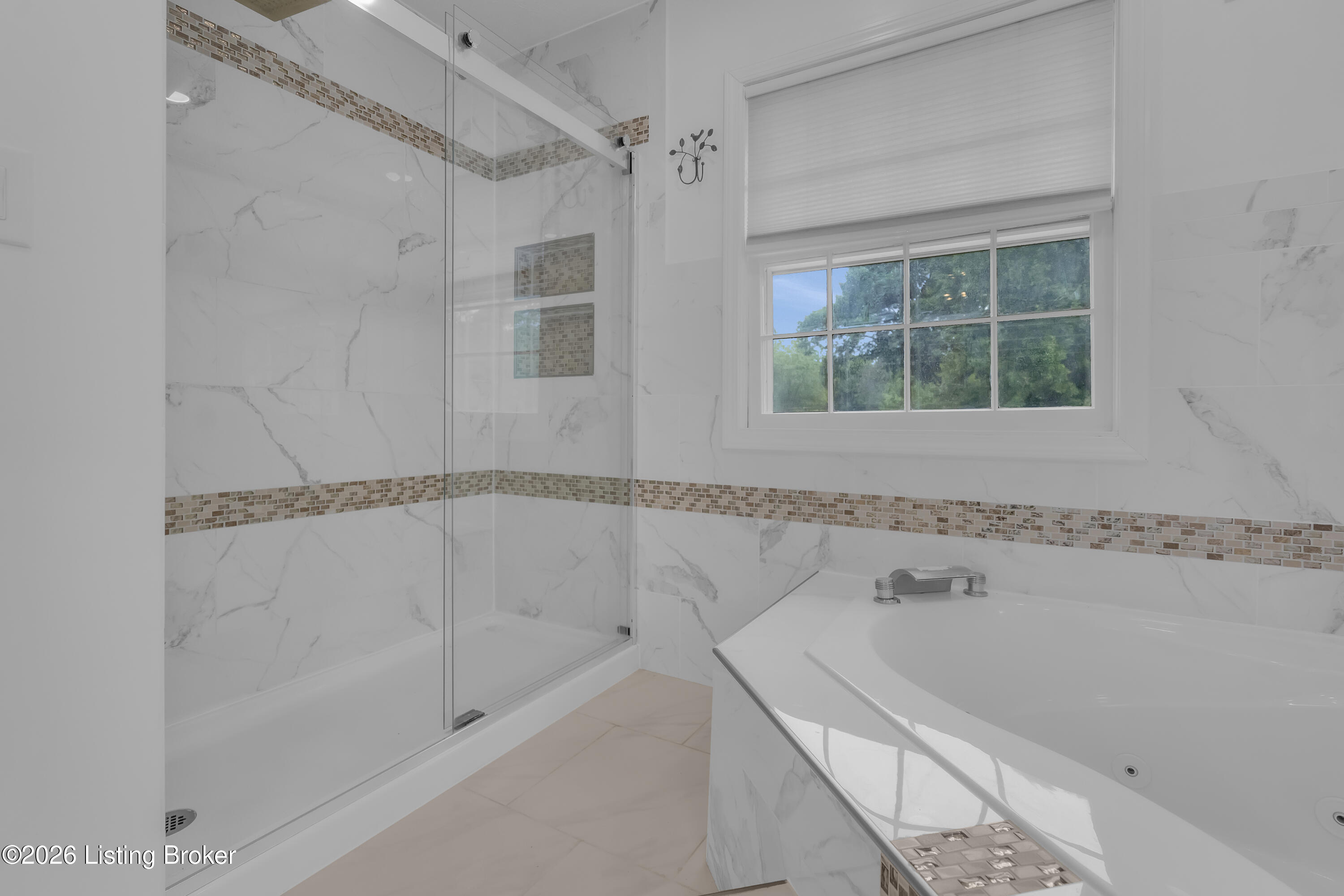 4408 Southridge Dr Property Photo 17