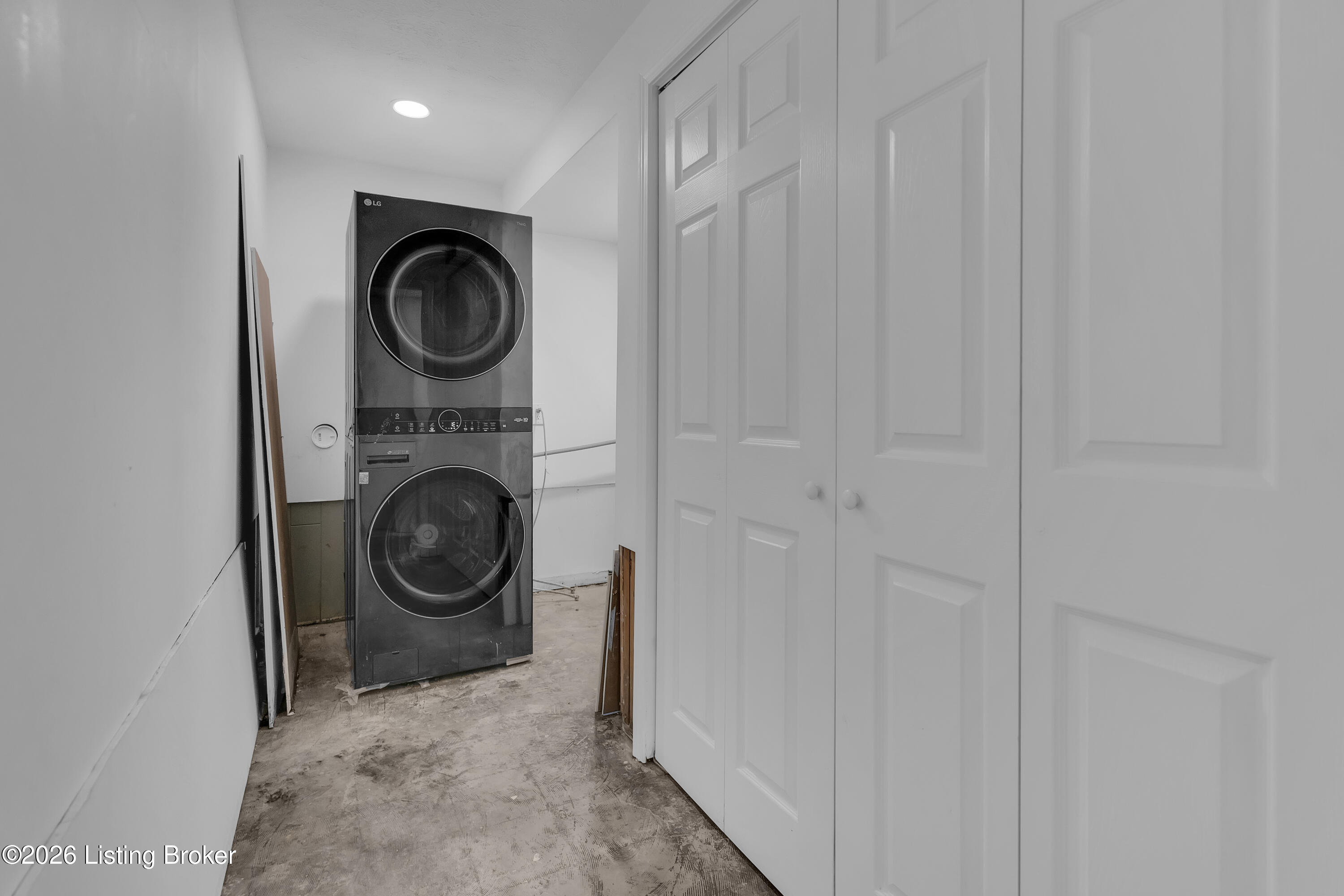 4408 Southridge Dr Property Photo 24