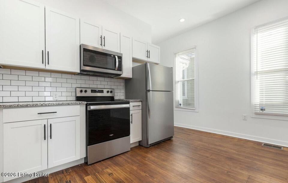 2227 Dumesnil St Property Photo 4