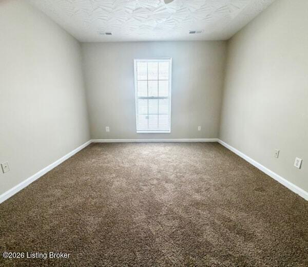 430 Joy Ave Property Photo 7
