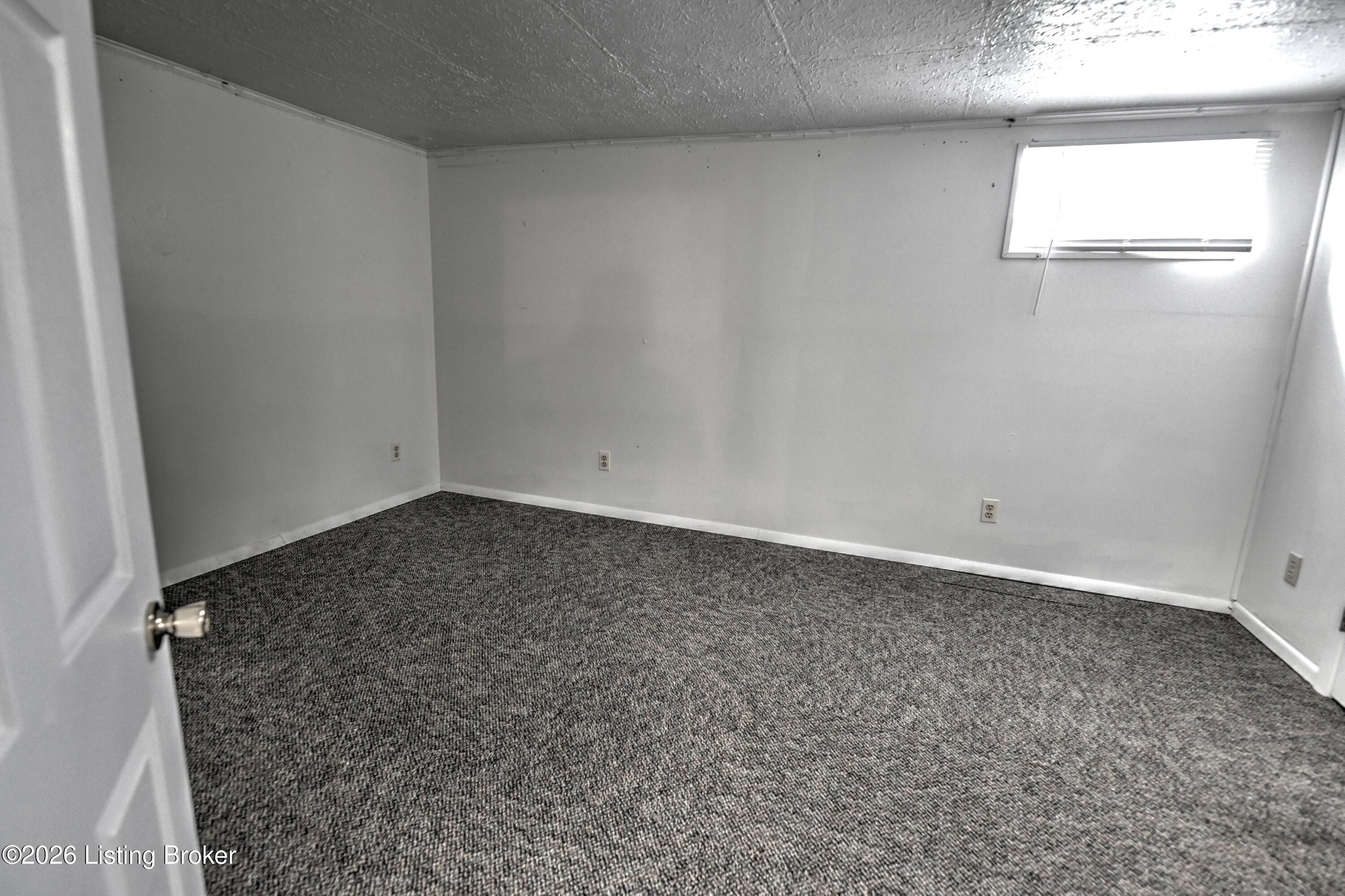 126 Crawford Ave Property Photo 51