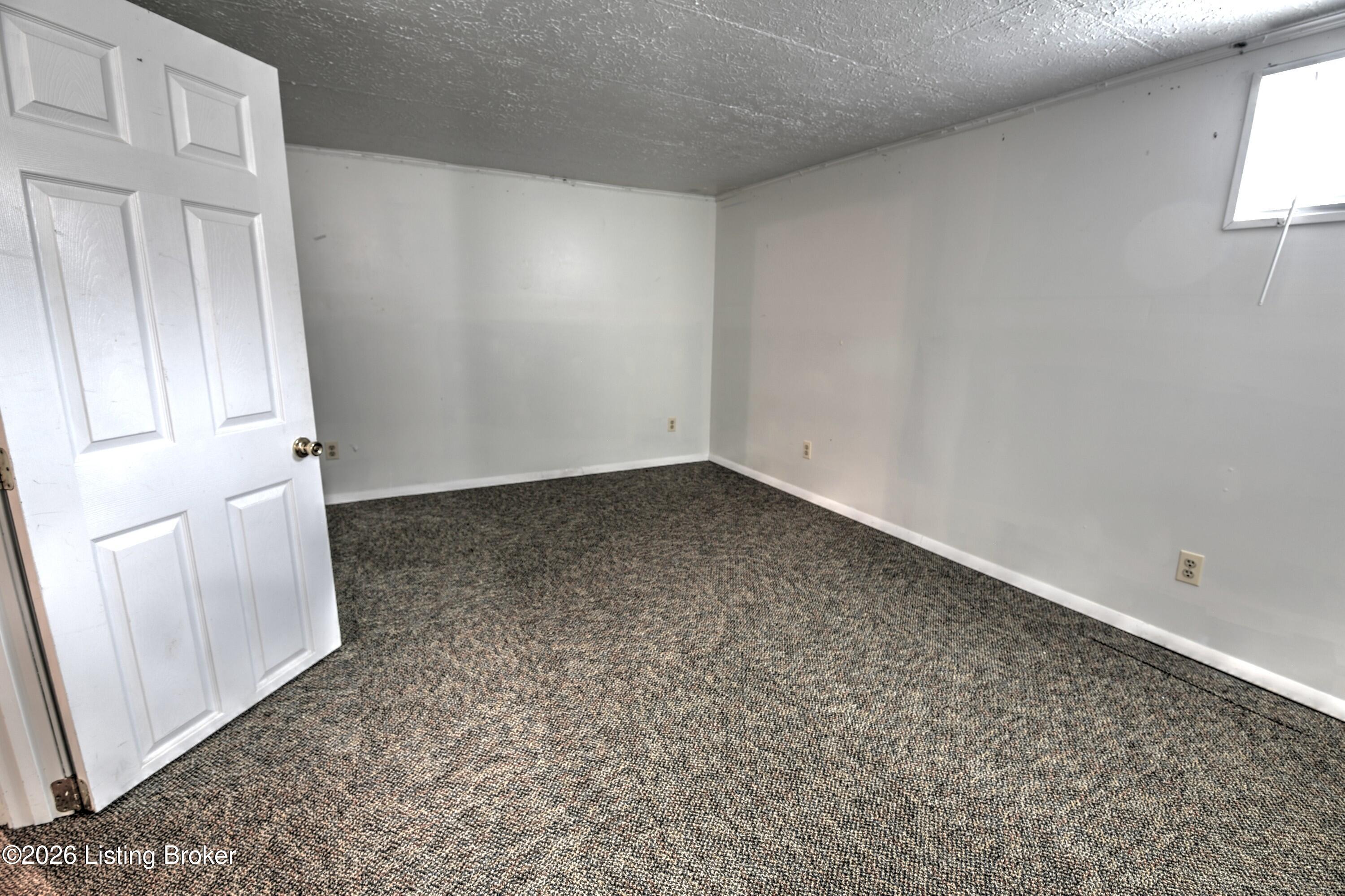 126 Crawford Ave Property Photo 53