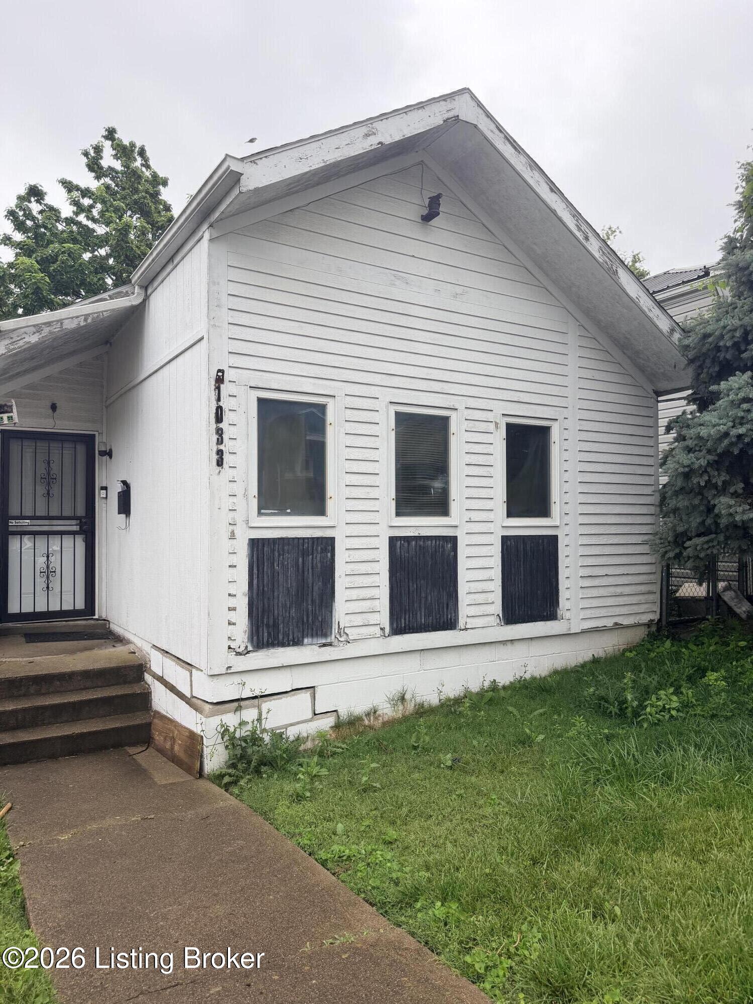 1033 E Saint Catherine St Property Photo 1