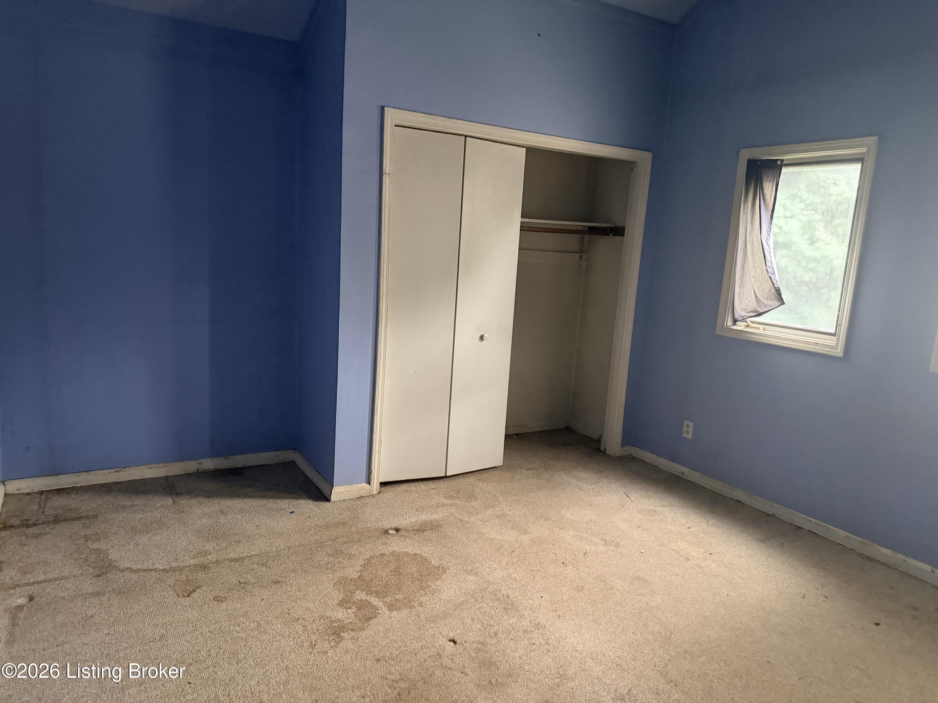 1033 E Saint Catherine St Property Photo 9