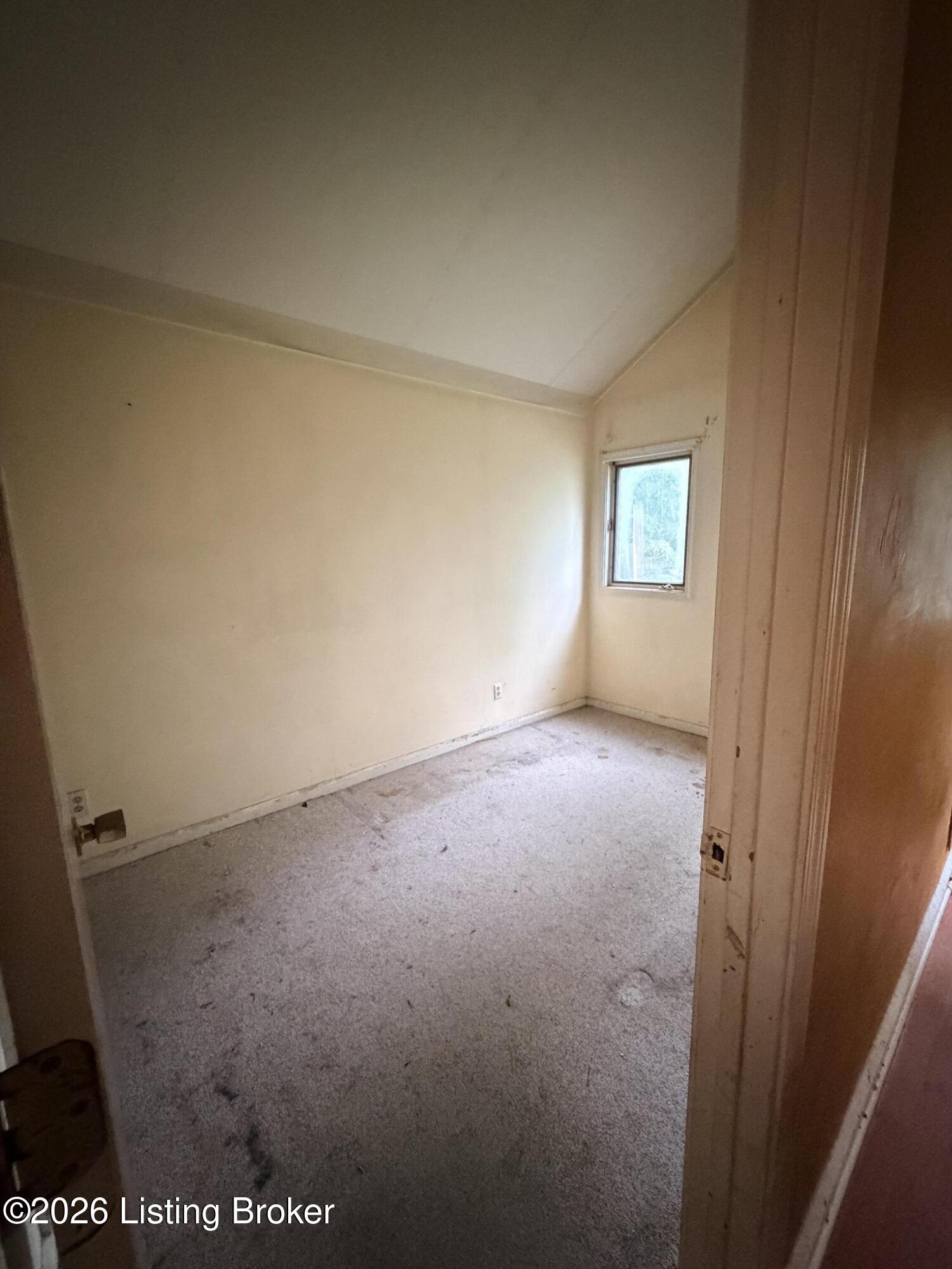 1033 E Saint Catherine St Property Photo 17