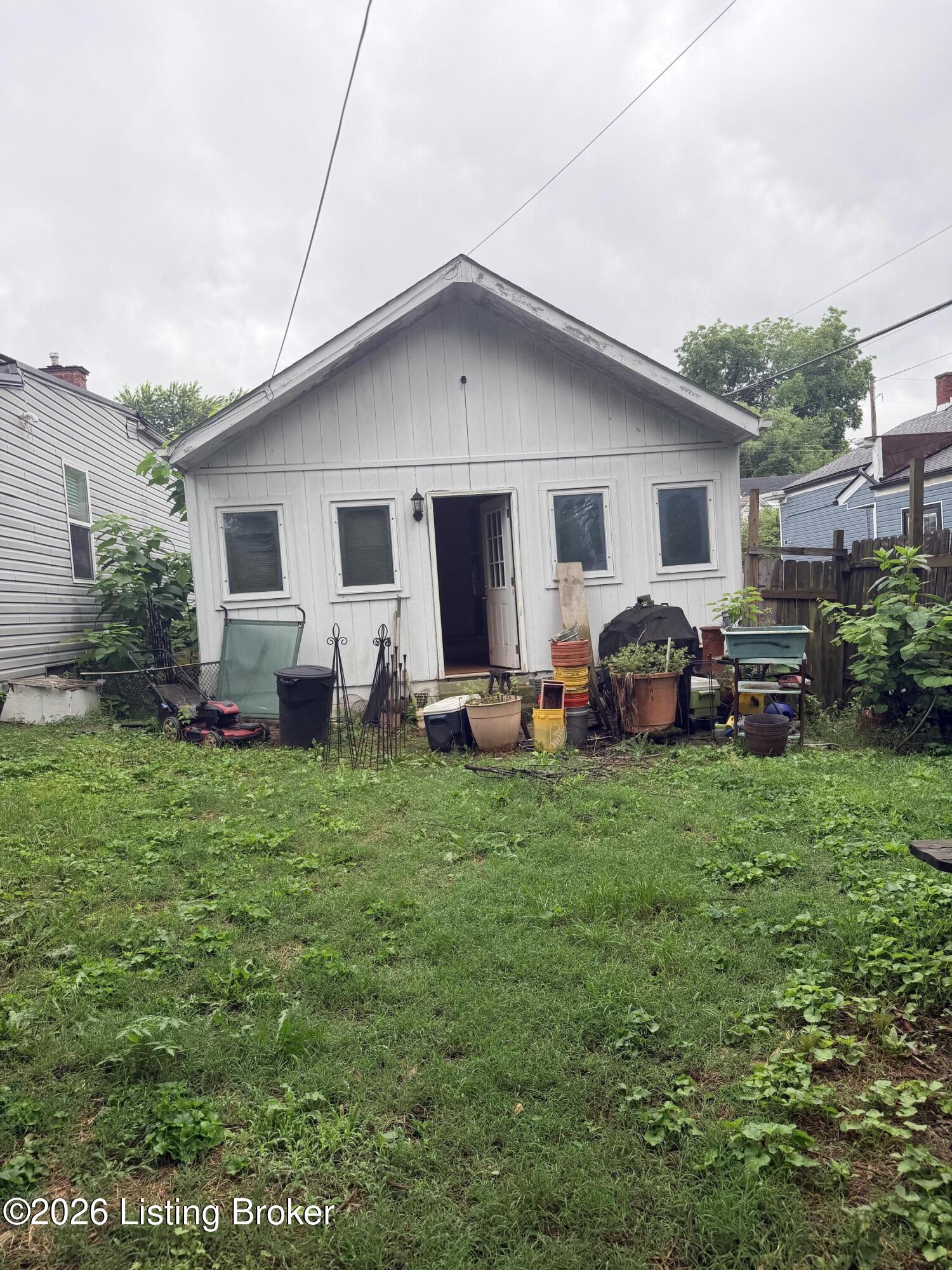 1033 E Saint Catherine St Property Photo 30
