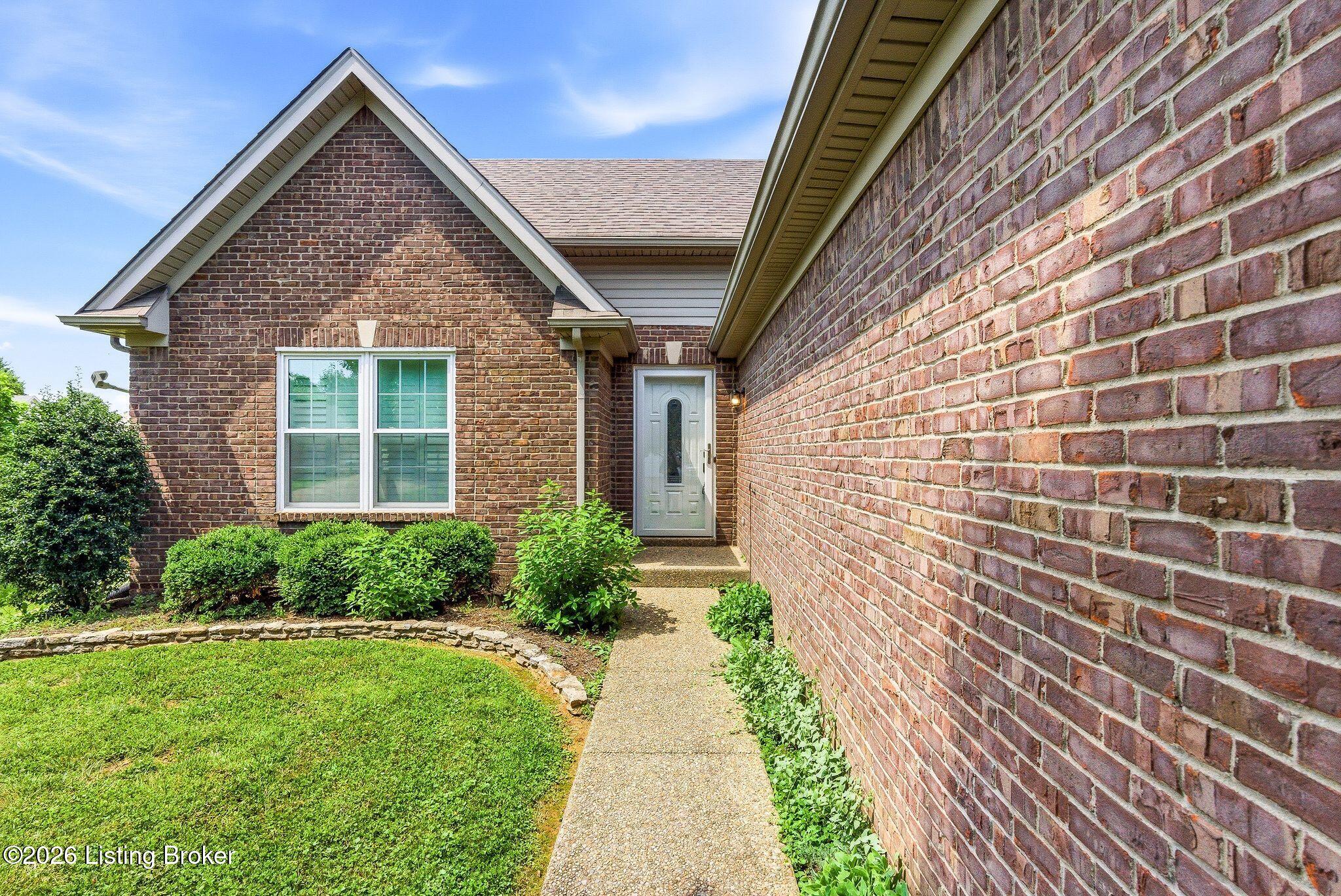 7217 Meadow Ridge Dr Property Photo 1