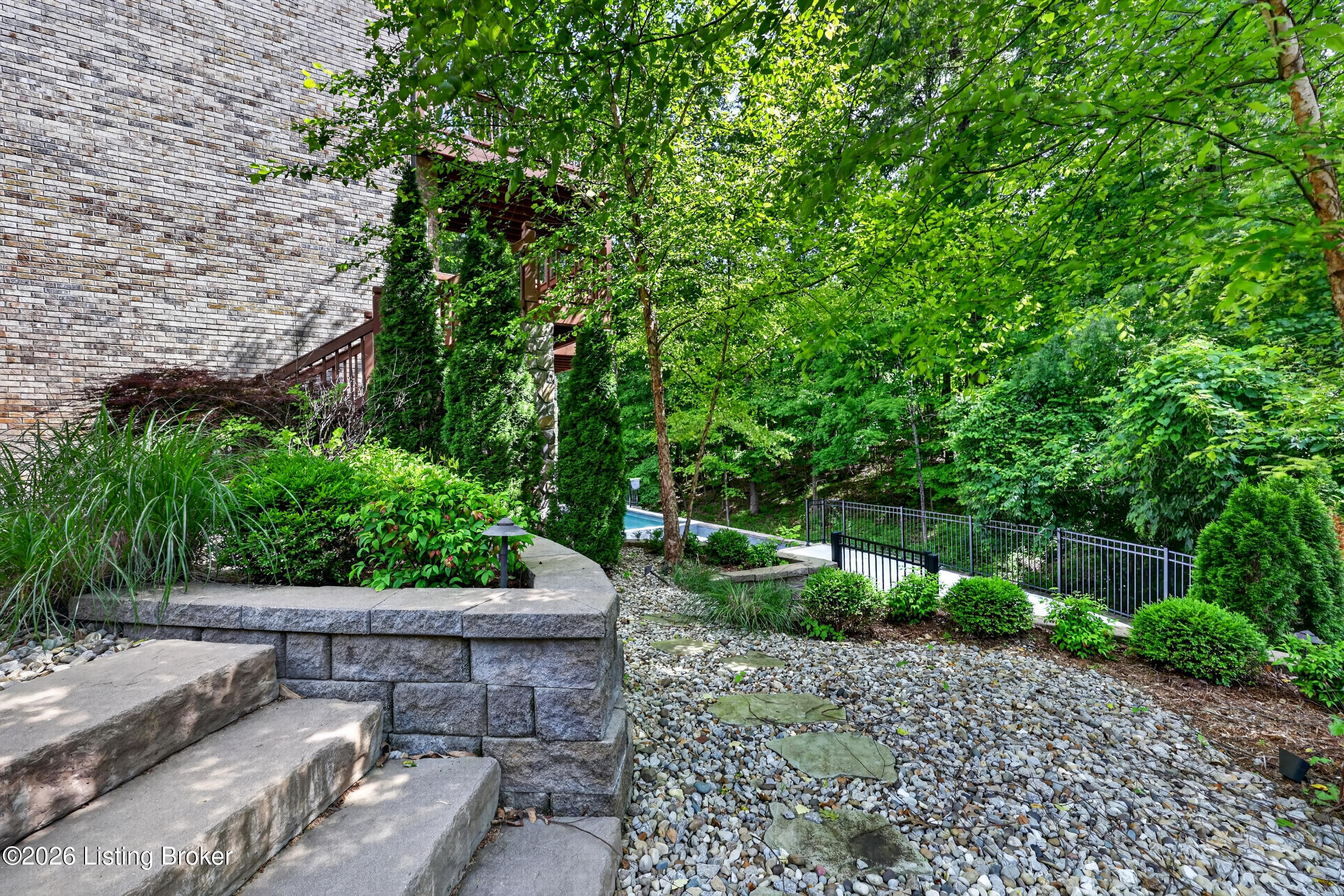 17036 Ashburton Dr Property Photo 86