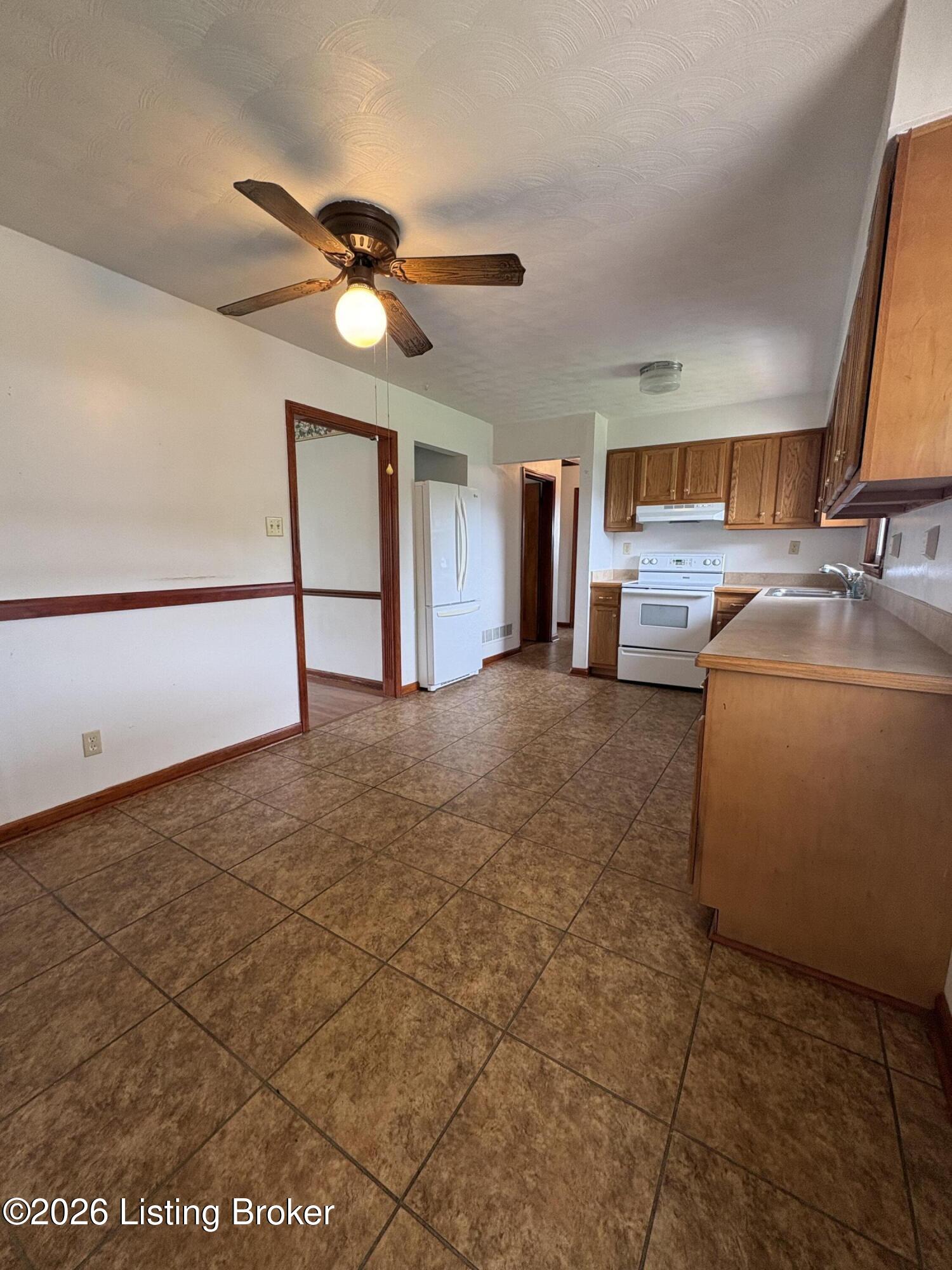 205 Carla Dr Property Photo 5