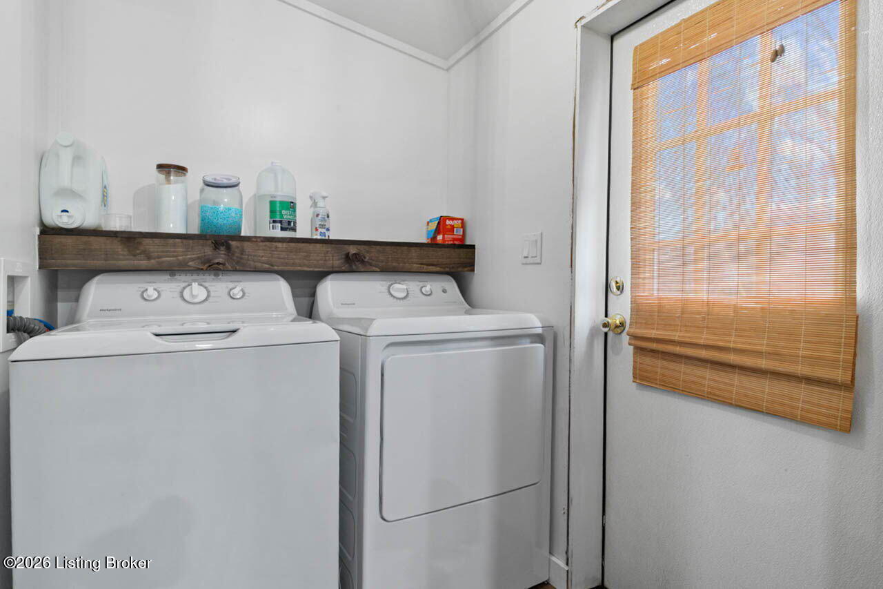 248 Kelley Ln Property Photo 22