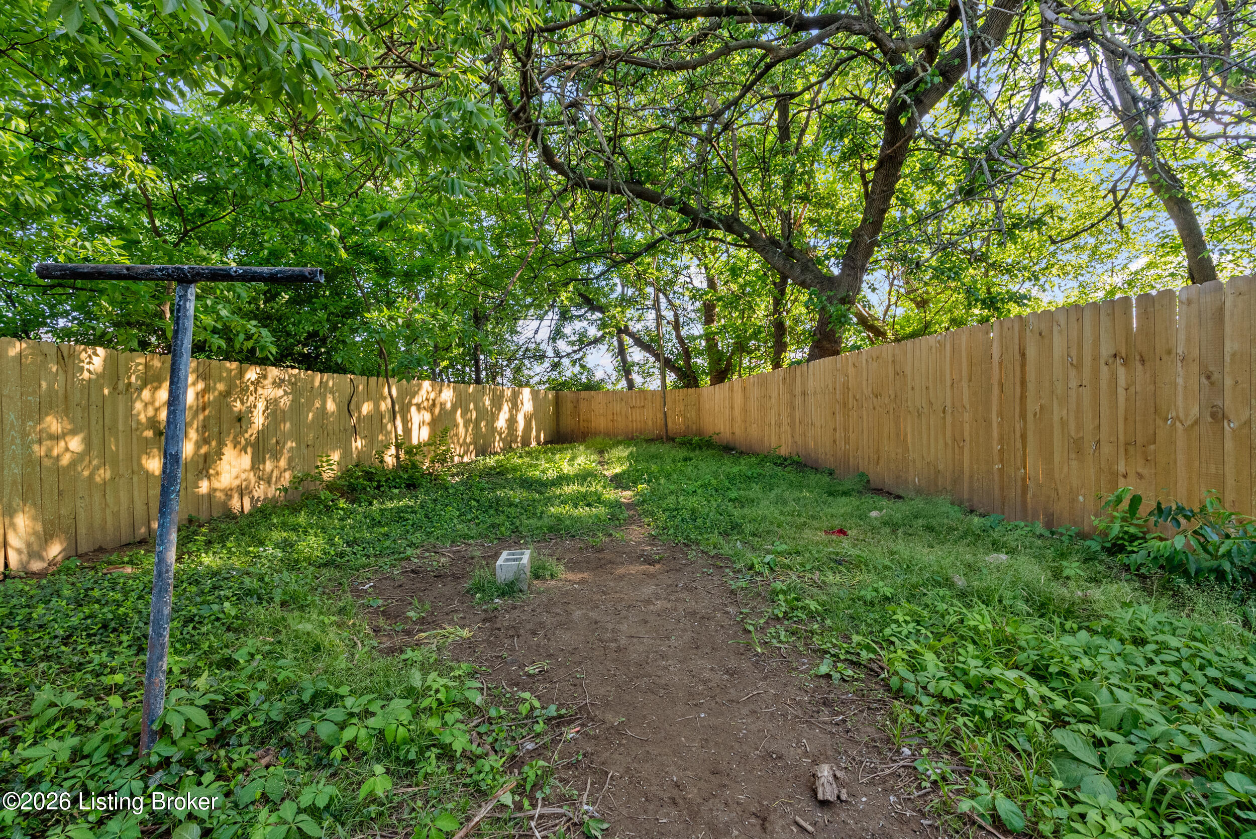 2710 Elliott Ave Property Photo 22