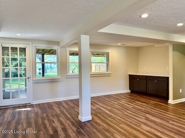 6115 Front St Property Photo 8