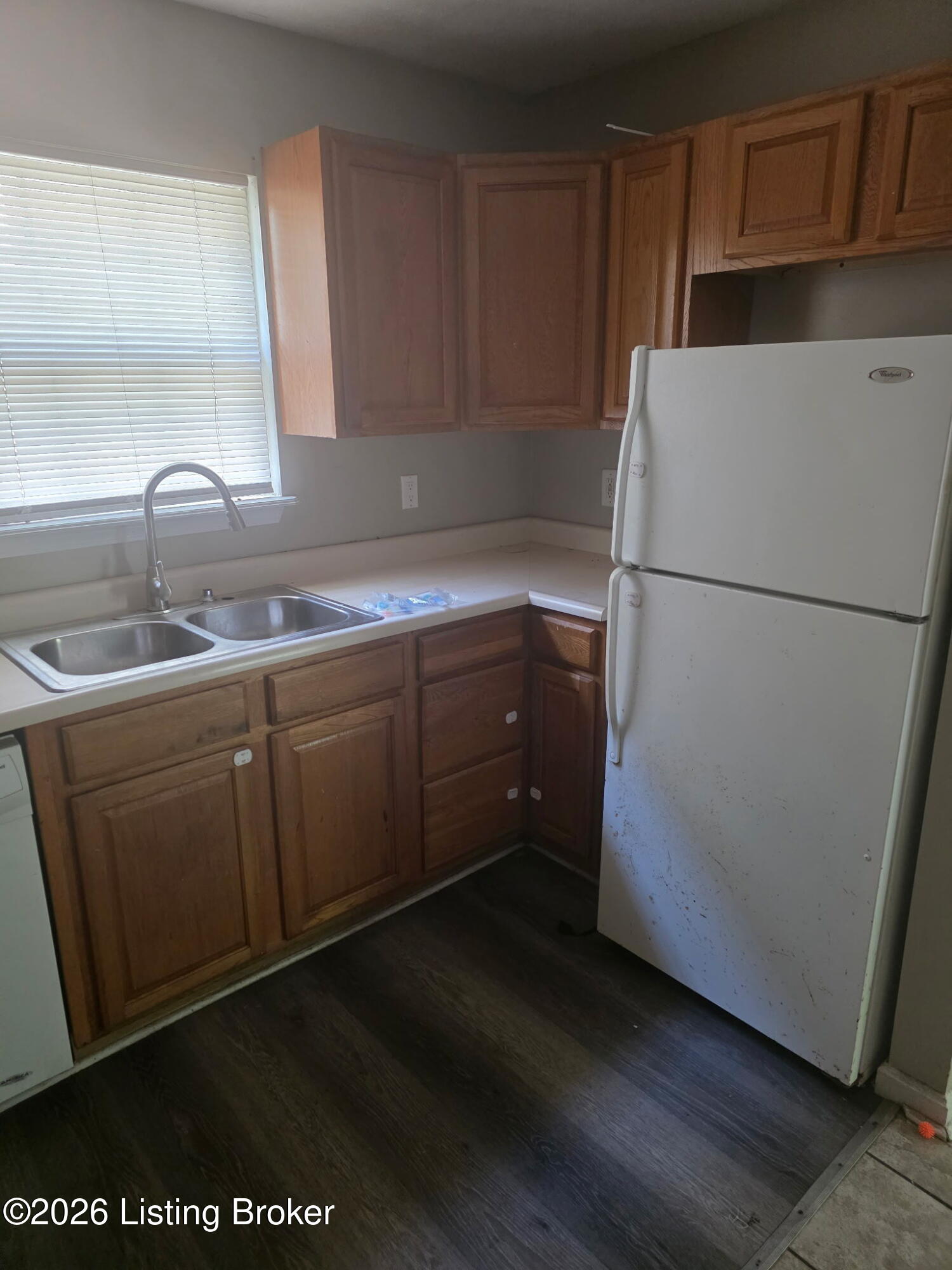 3016 Greenwood Ave Property Photo 5