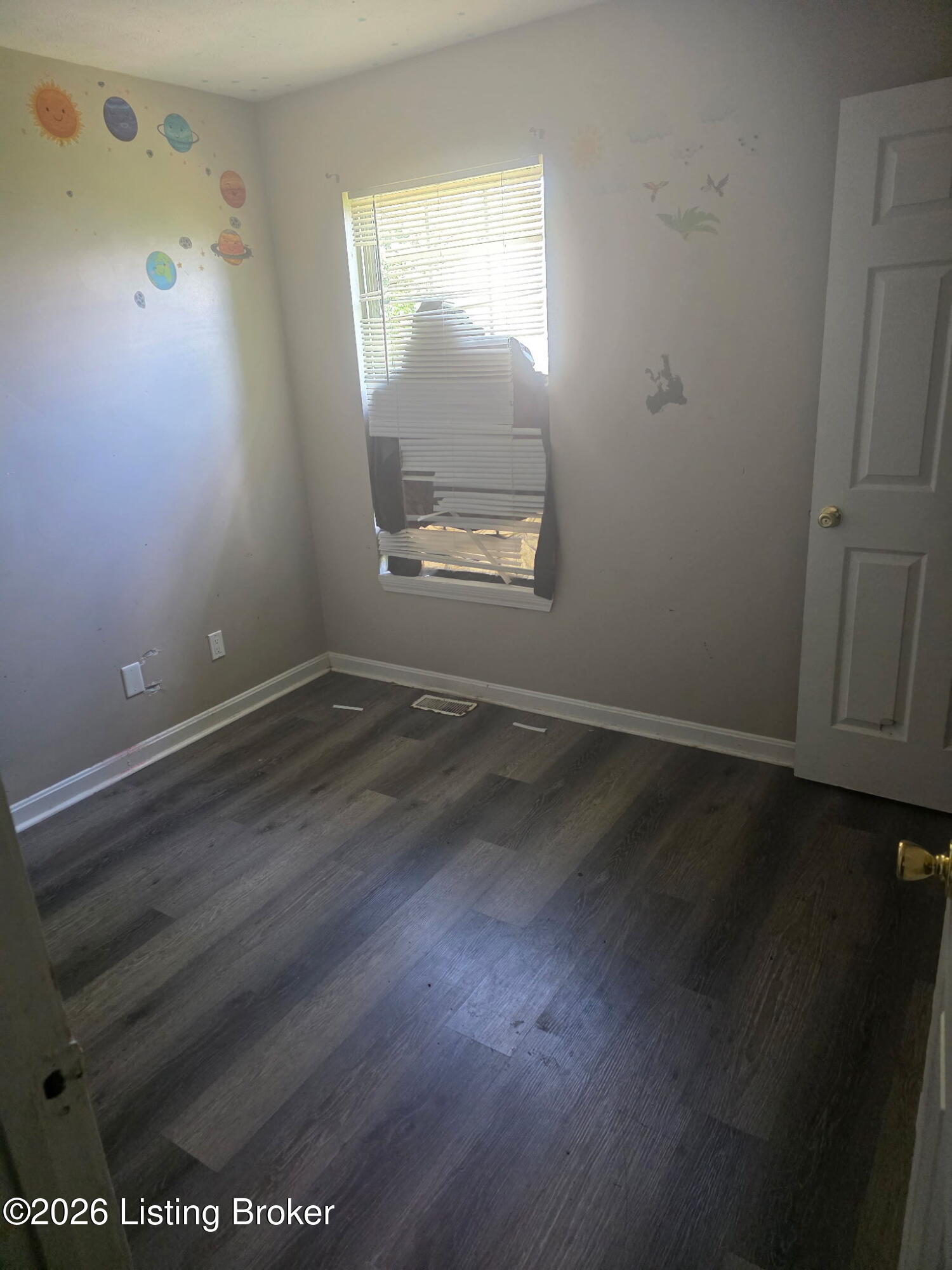 3016 Greenwood Ave Property Photo 9