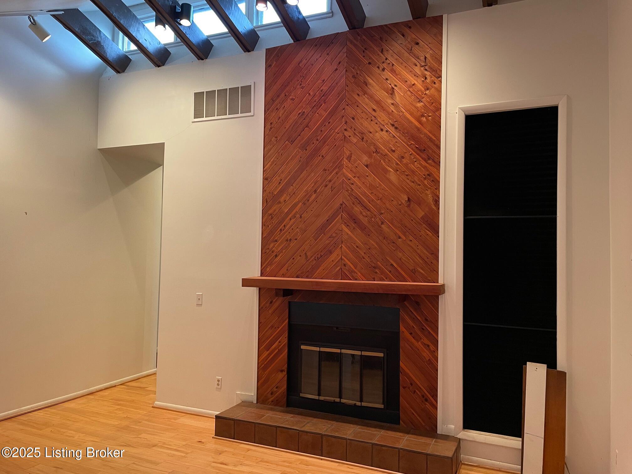 607 Fallis-gest Rd Property Photo 13