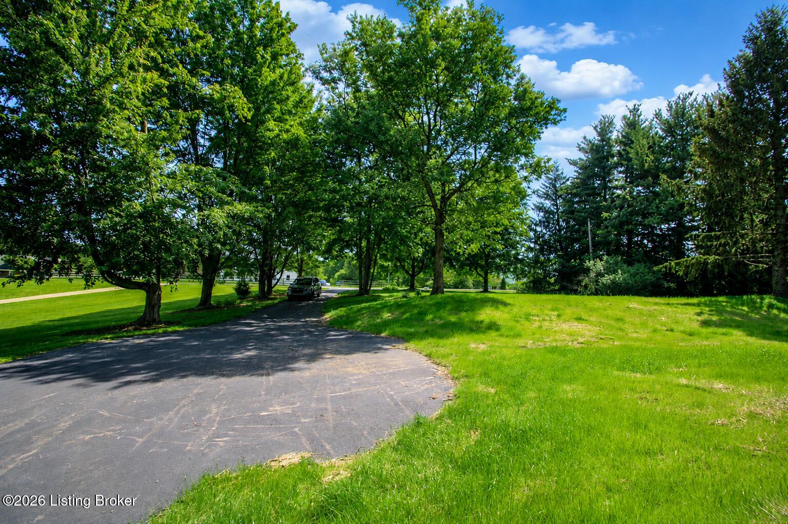 5508 Clover Ridge Dr Property Photo 7