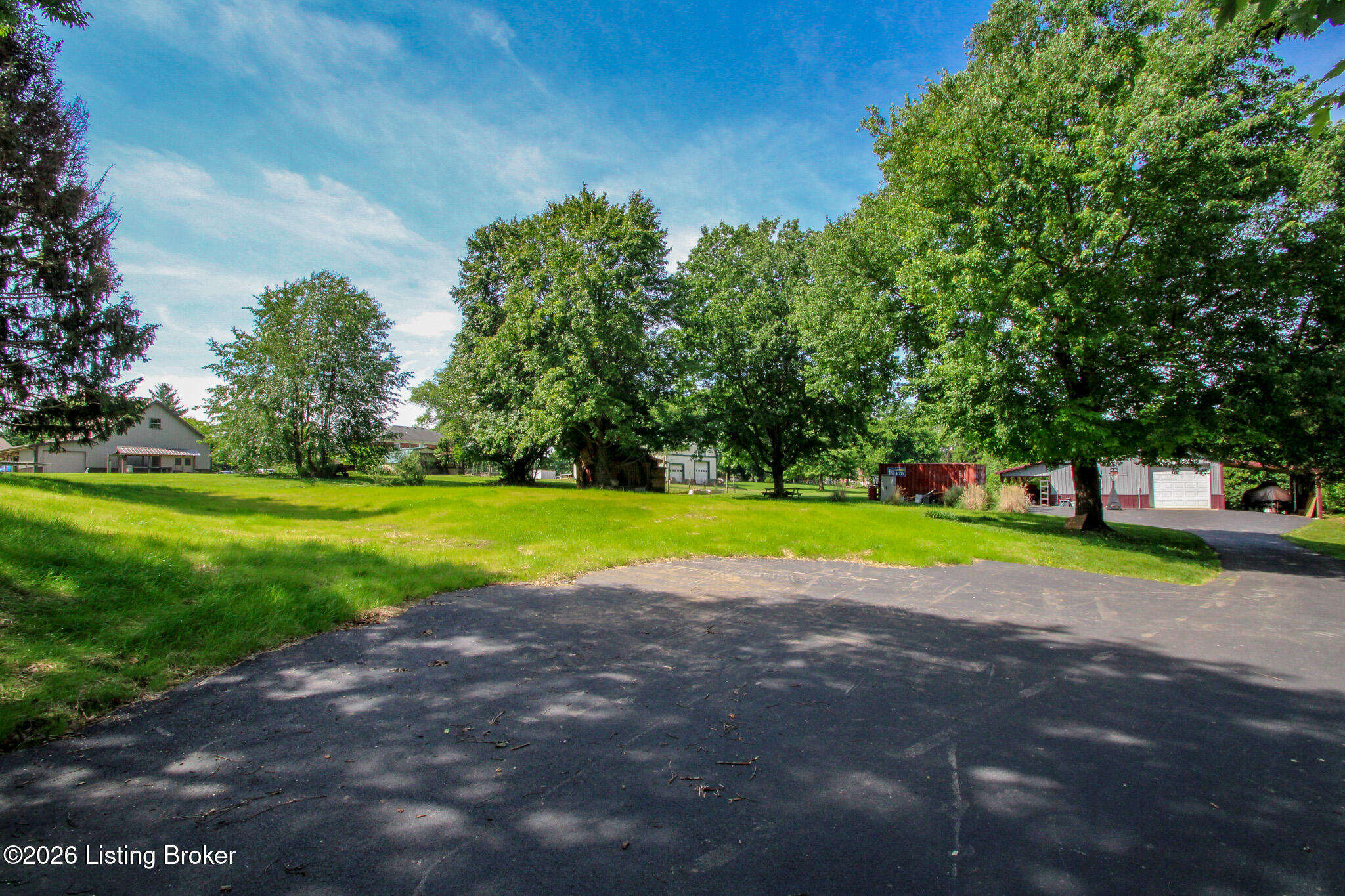 5508 Clover Ridge Dr Property Photo 8