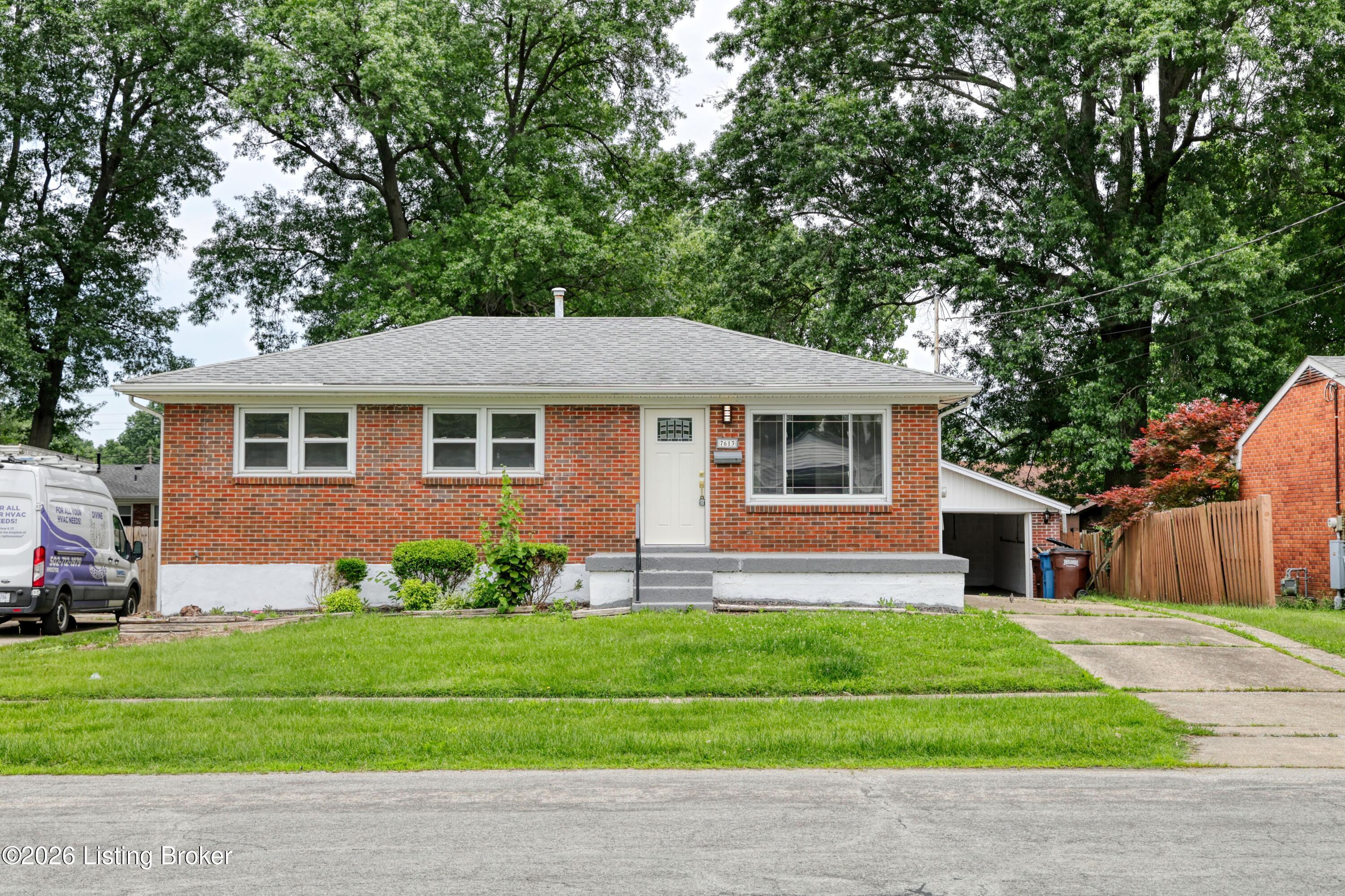 7613 Lesane Dr Property Photo 2