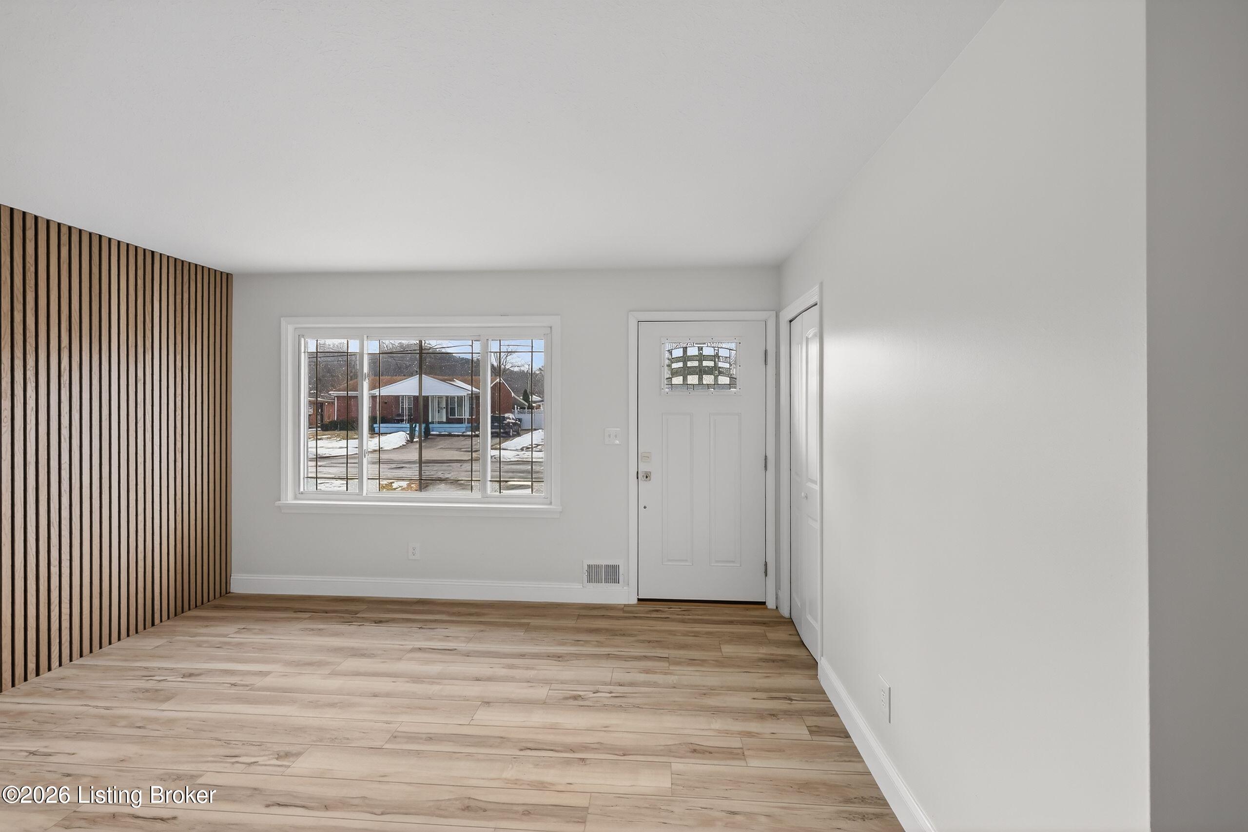 7613 Lesane Dr Property Photo 3