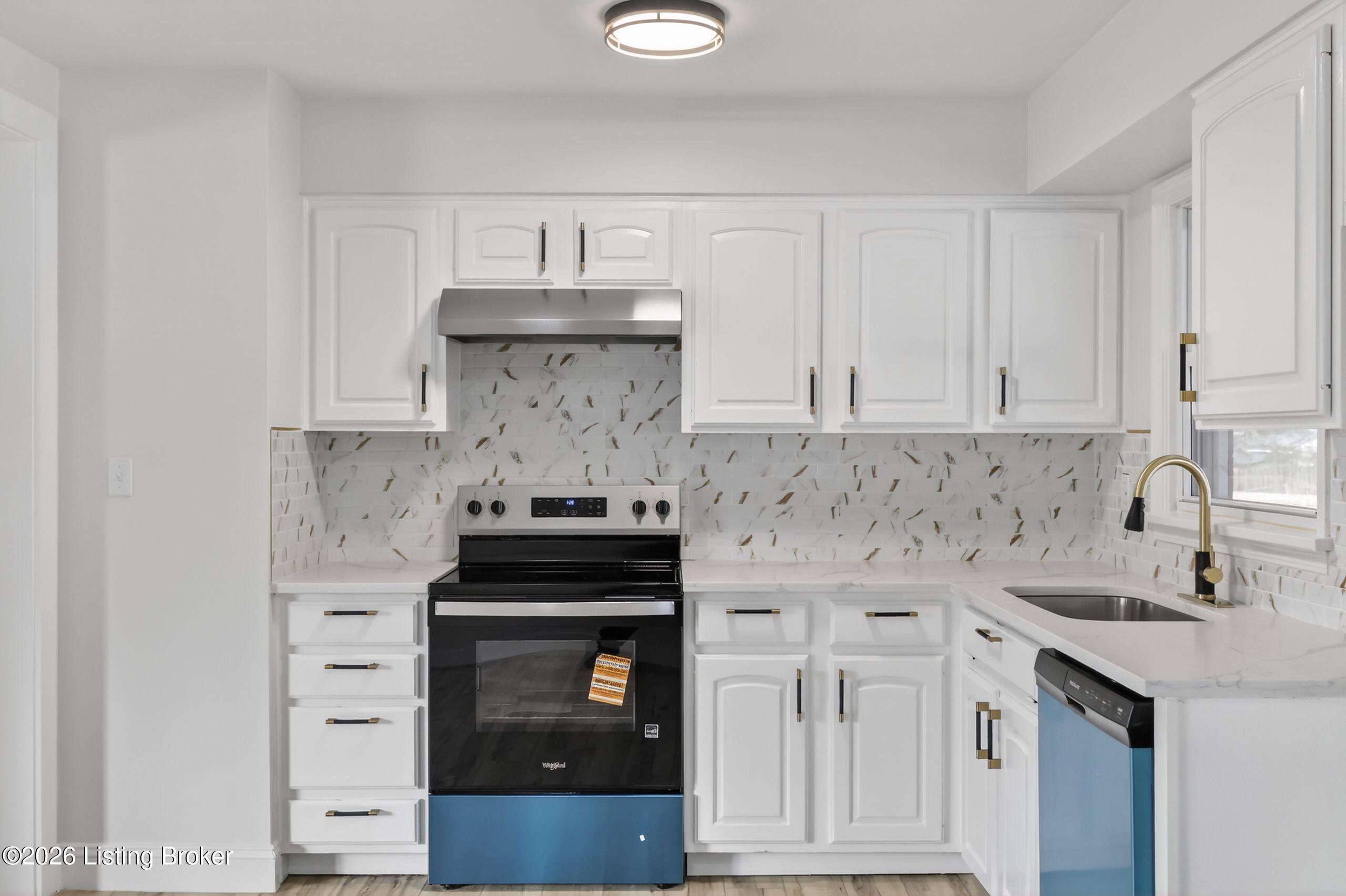 7613 Lesane Dr Property Photo 10