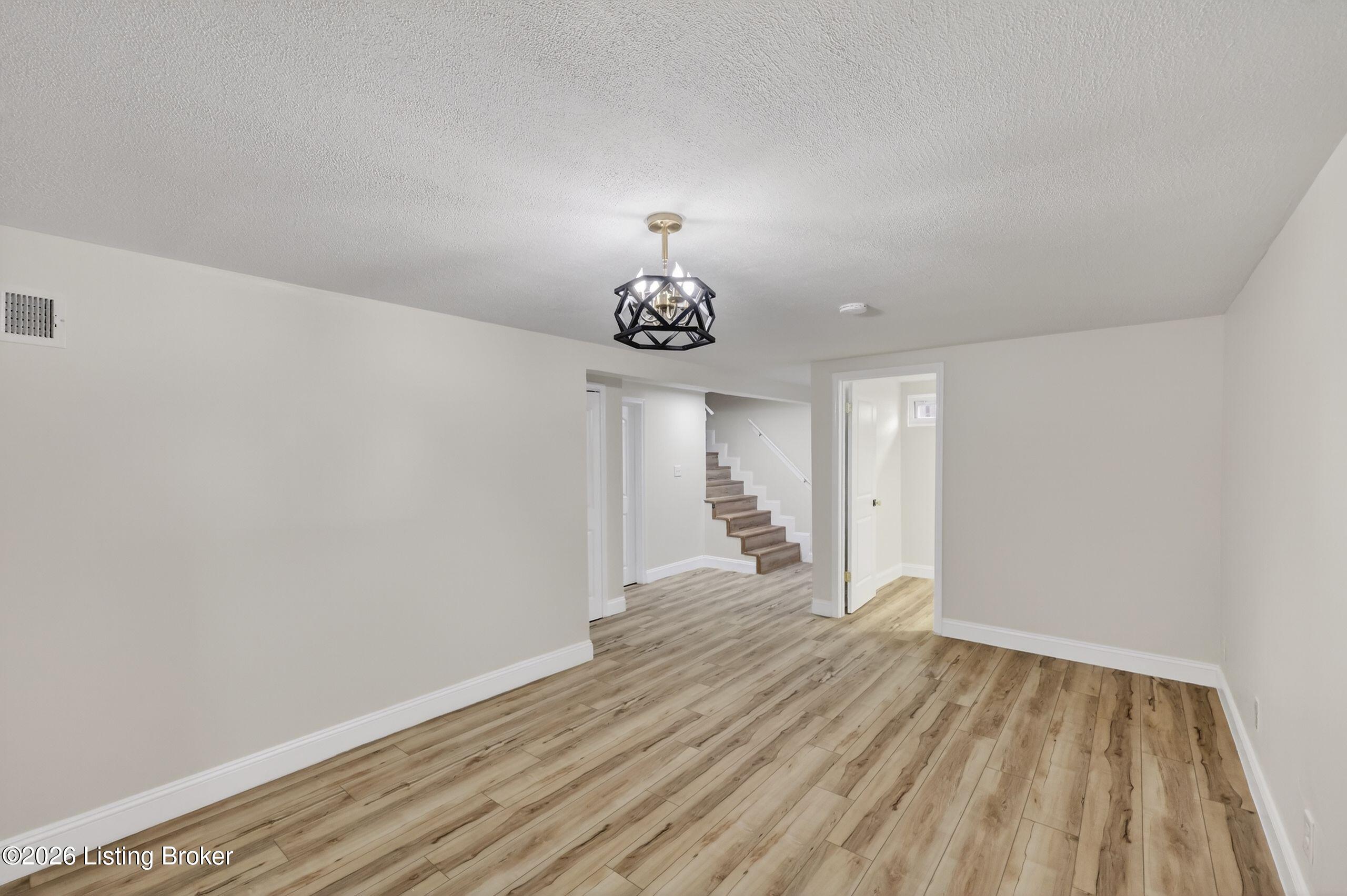 7613 Lesane Dr Property Photo 22