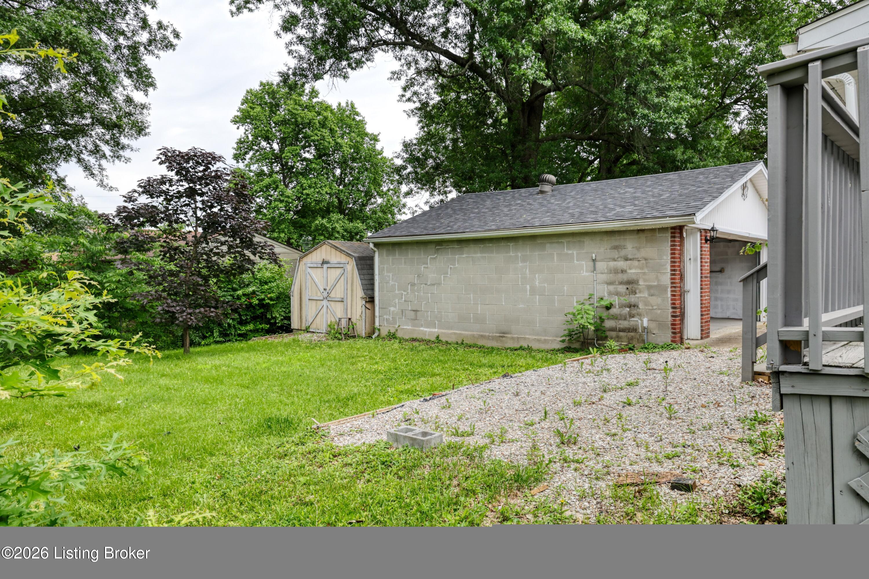 7613 Lesane Dr Property Photo 33