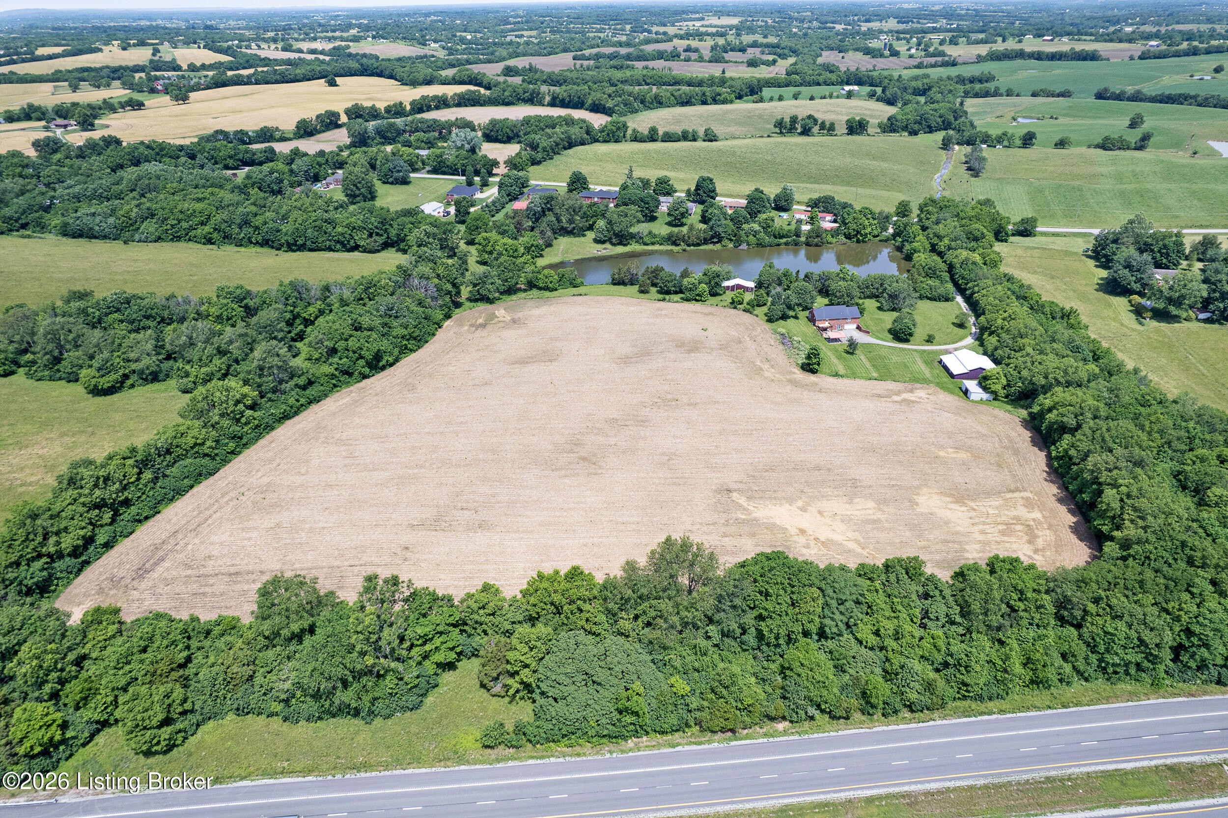 6935 Bloomfield Rd Property Photo 3