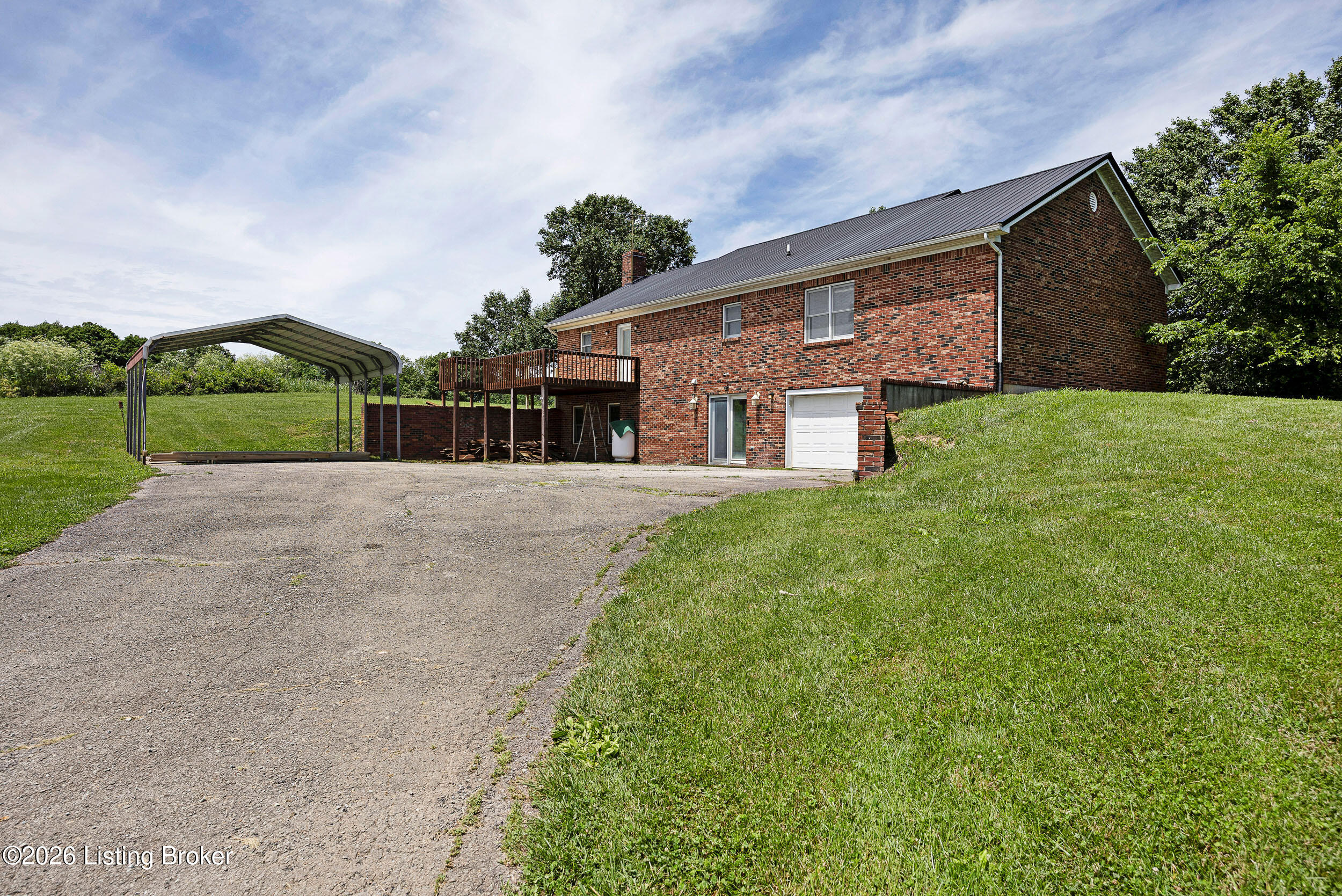 6935 Bloomfield Rd Property Photo 14