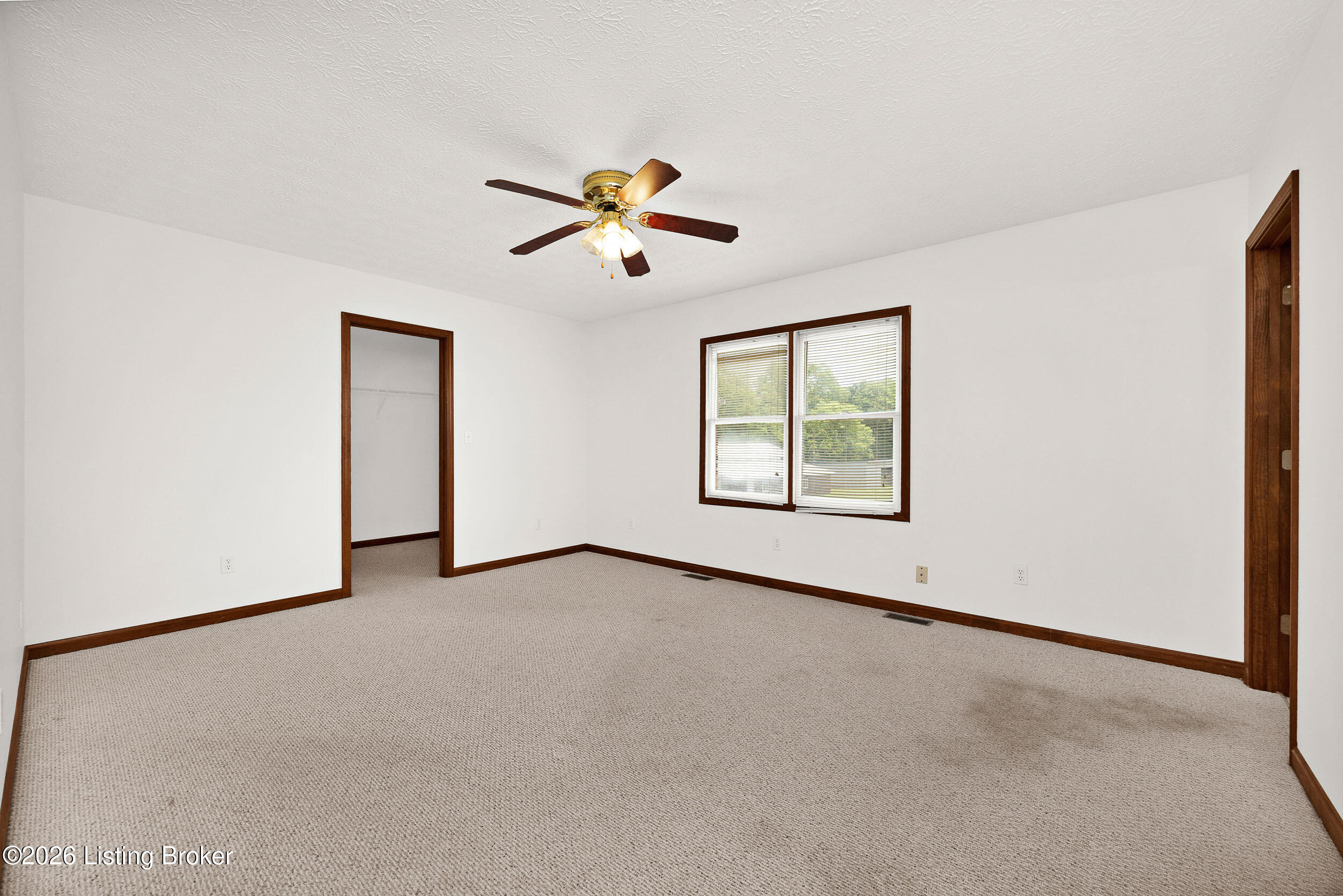 6935 Bloomfield Rd Property Photo 32