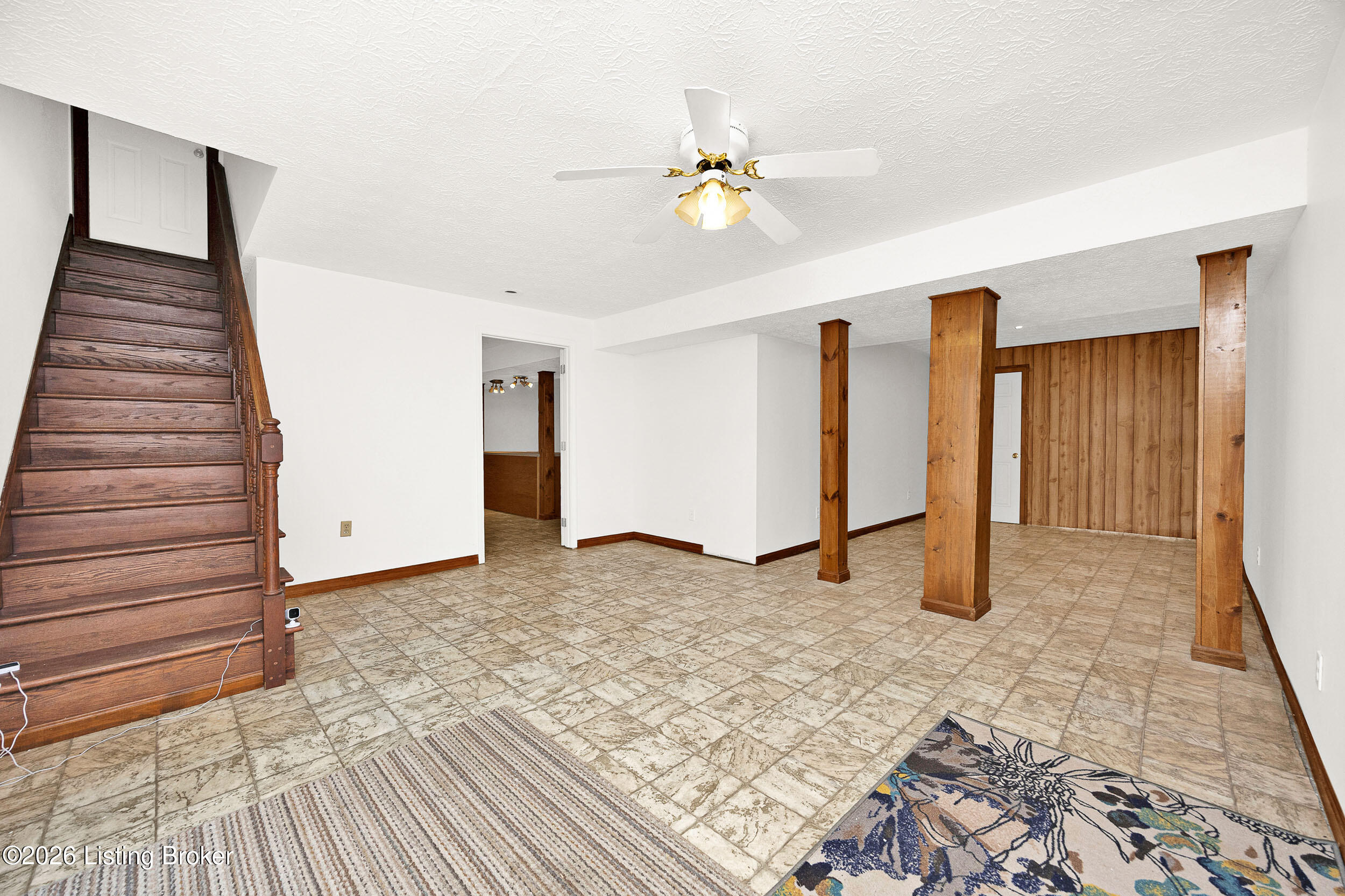 6935 Bloomfield Rd Property Photo 42