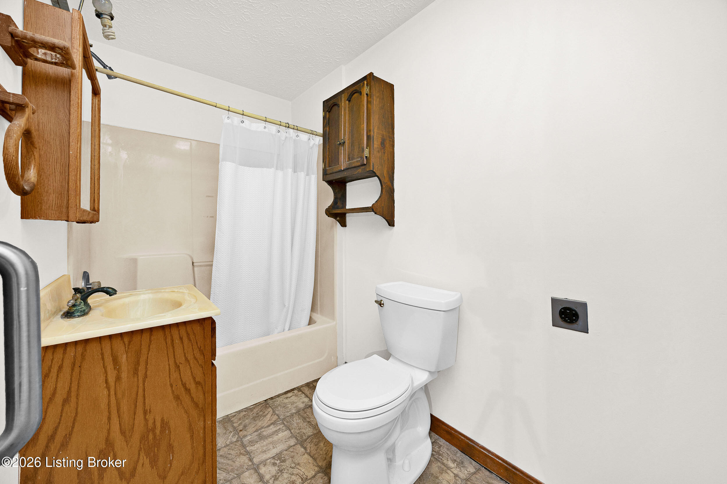 6935 Bloomfield Rd Property Photo 49
