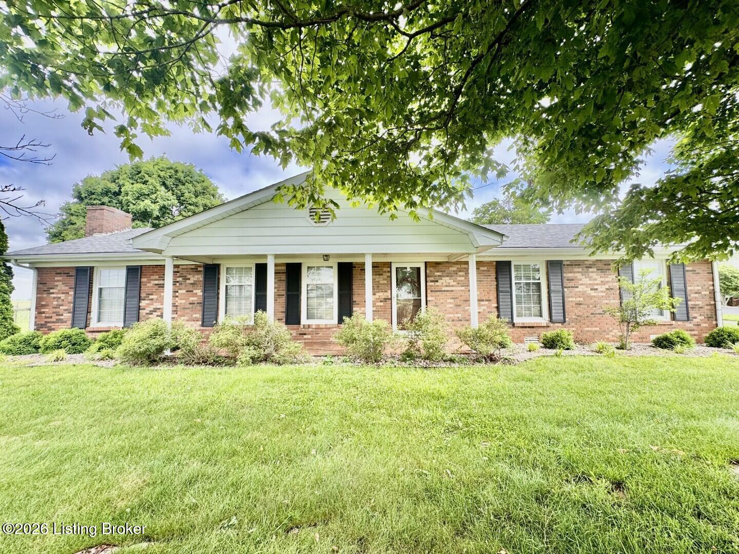 3282 Mackville Rd Property Photo 2