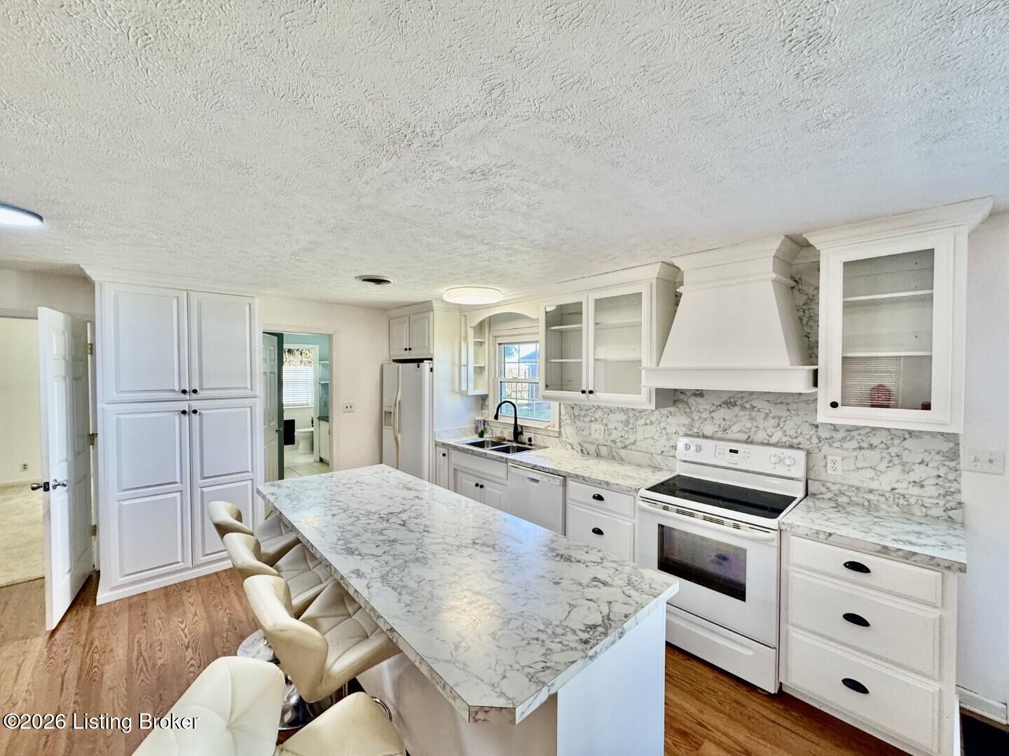 3282 Mackville Rd Property Photo 4