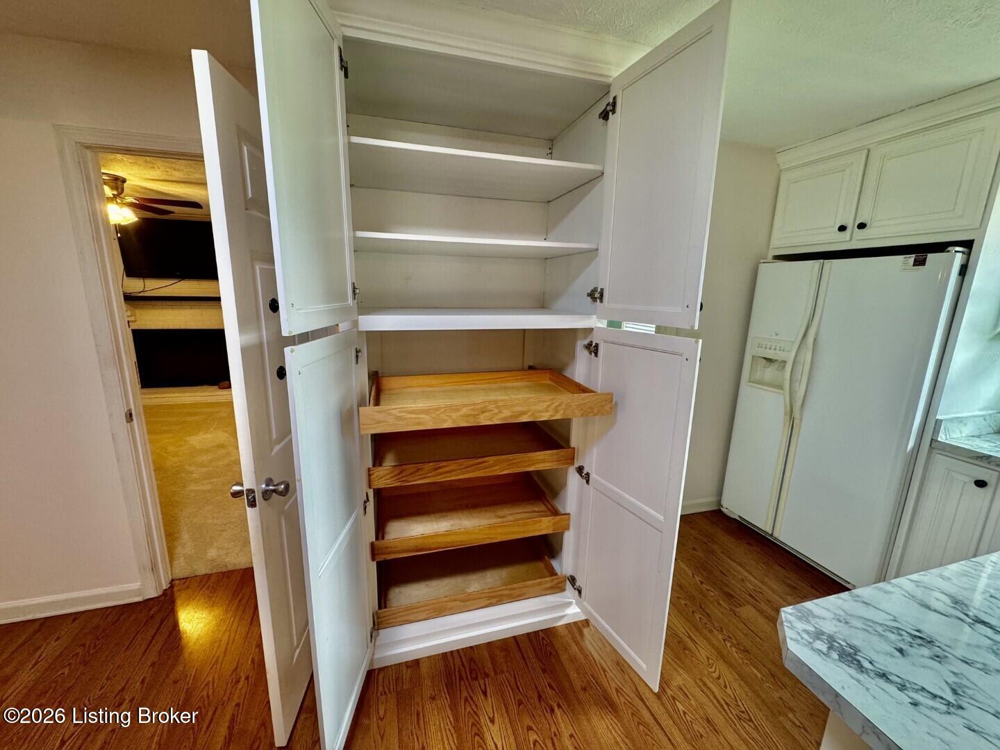 3282 Mackville Rd Property Photo 7