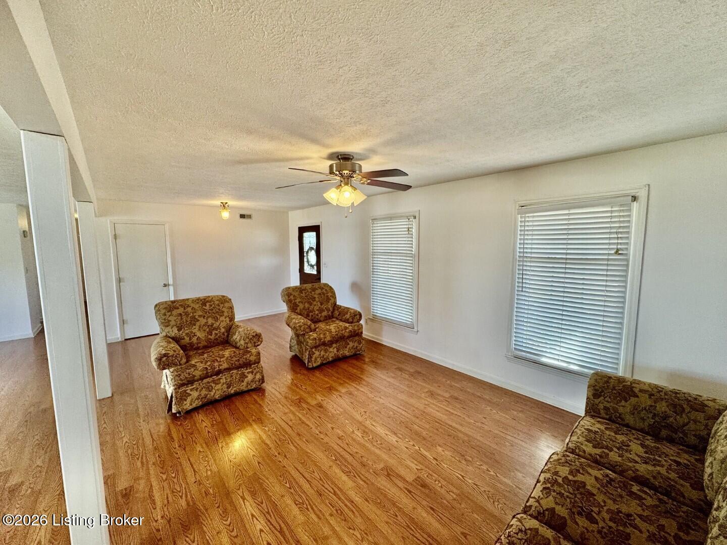 3282 Mackville Rd Property Photo 10