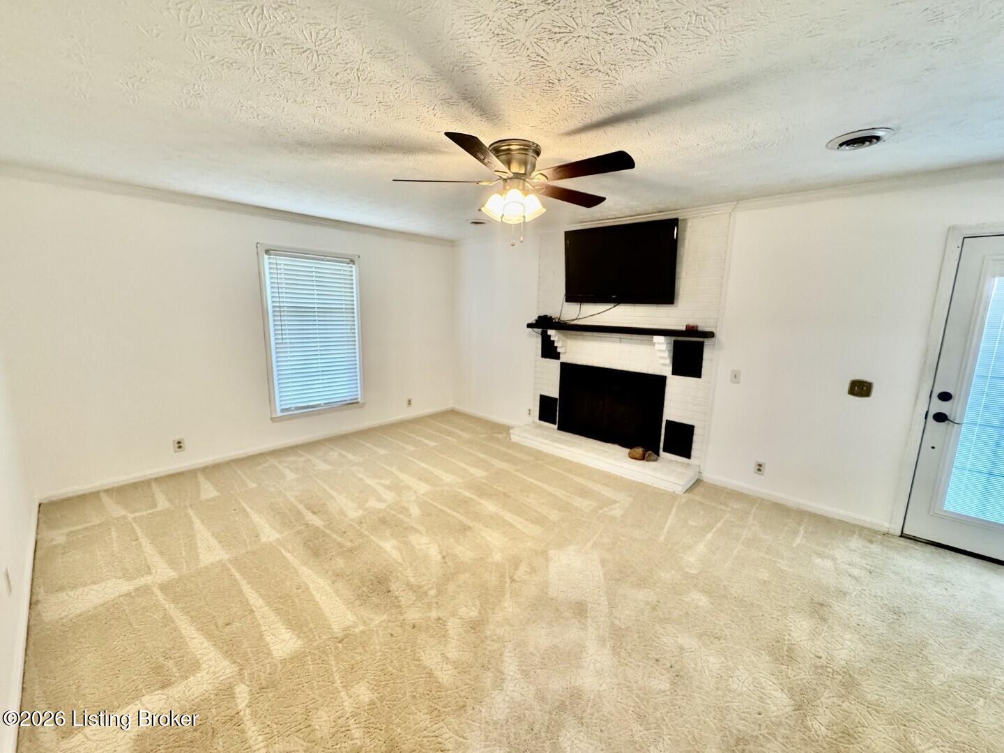 3282 Mackville Rd Property Photo 11