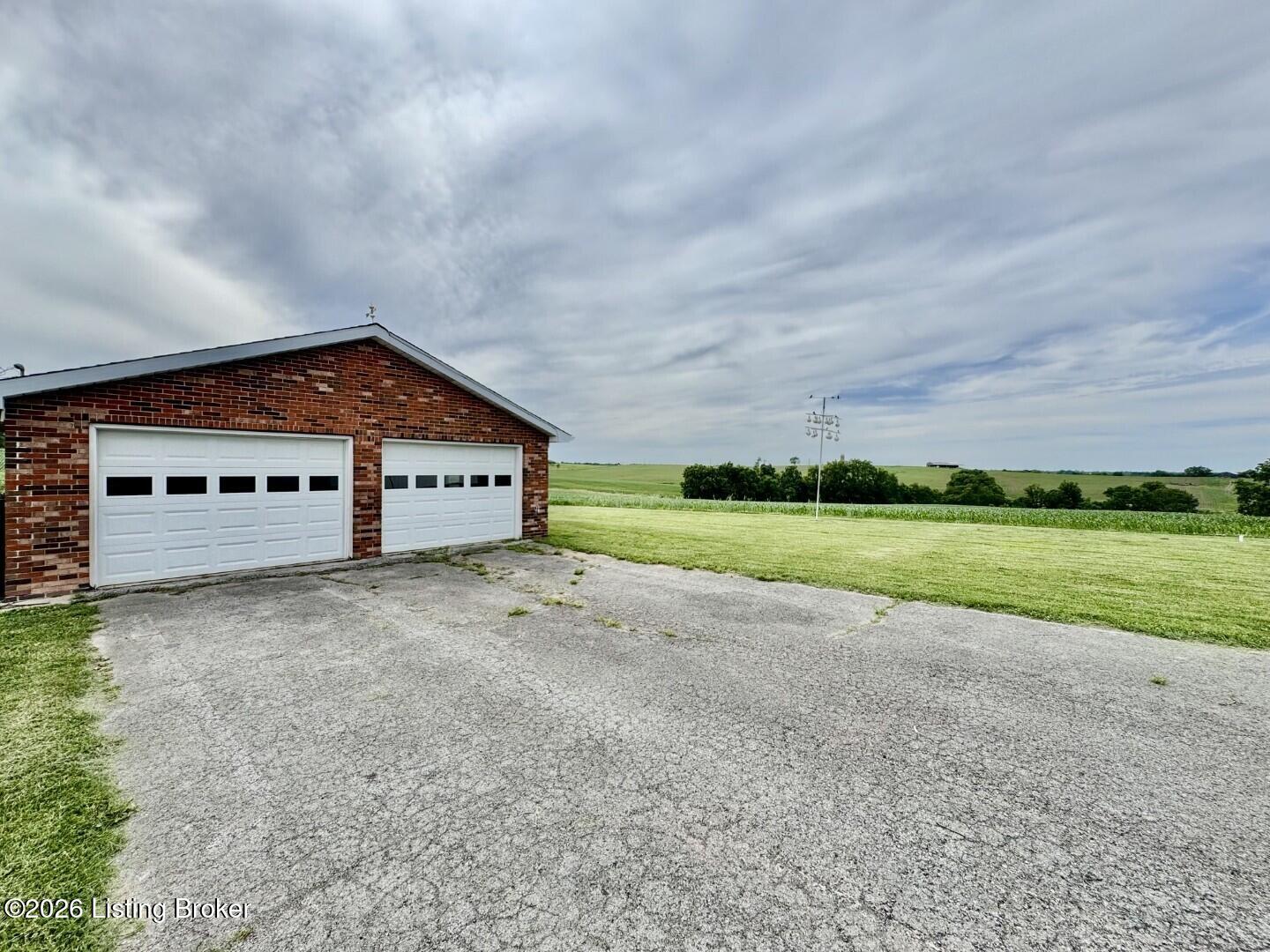 3282 Mackville Rd Property Photo 31