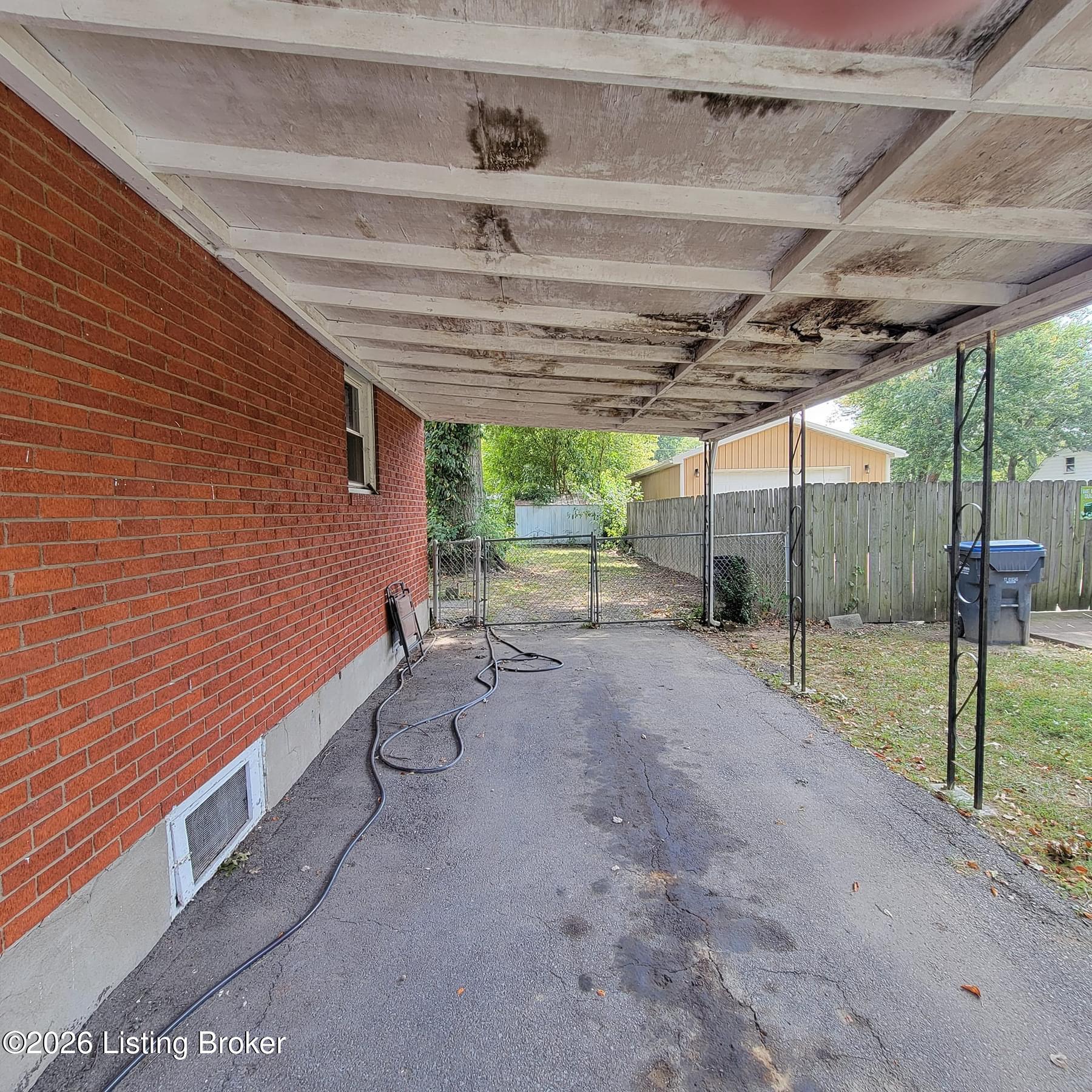 6004 Noah Dr Property Photo 3