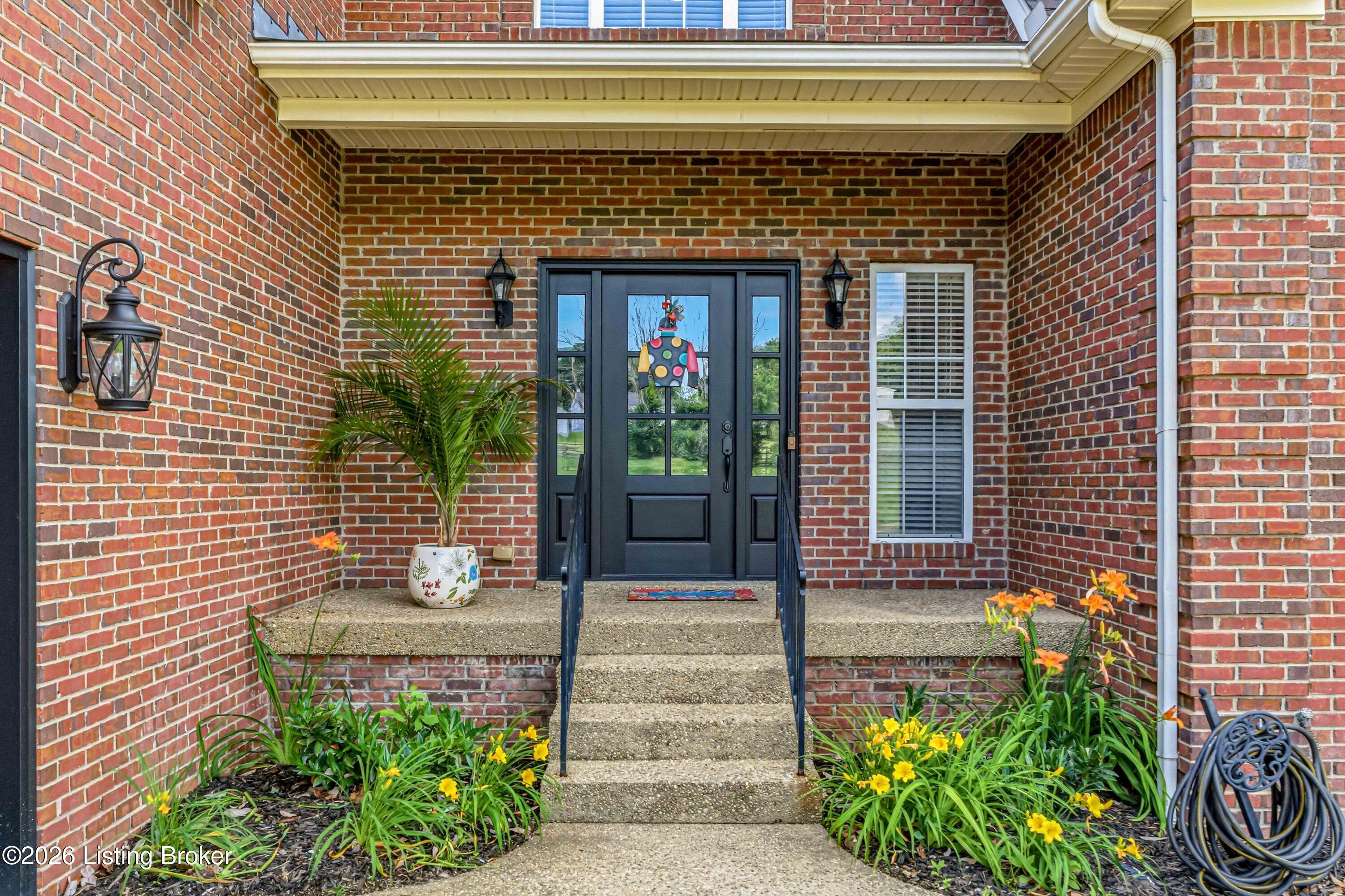 209 Champions Way Property Photo 6