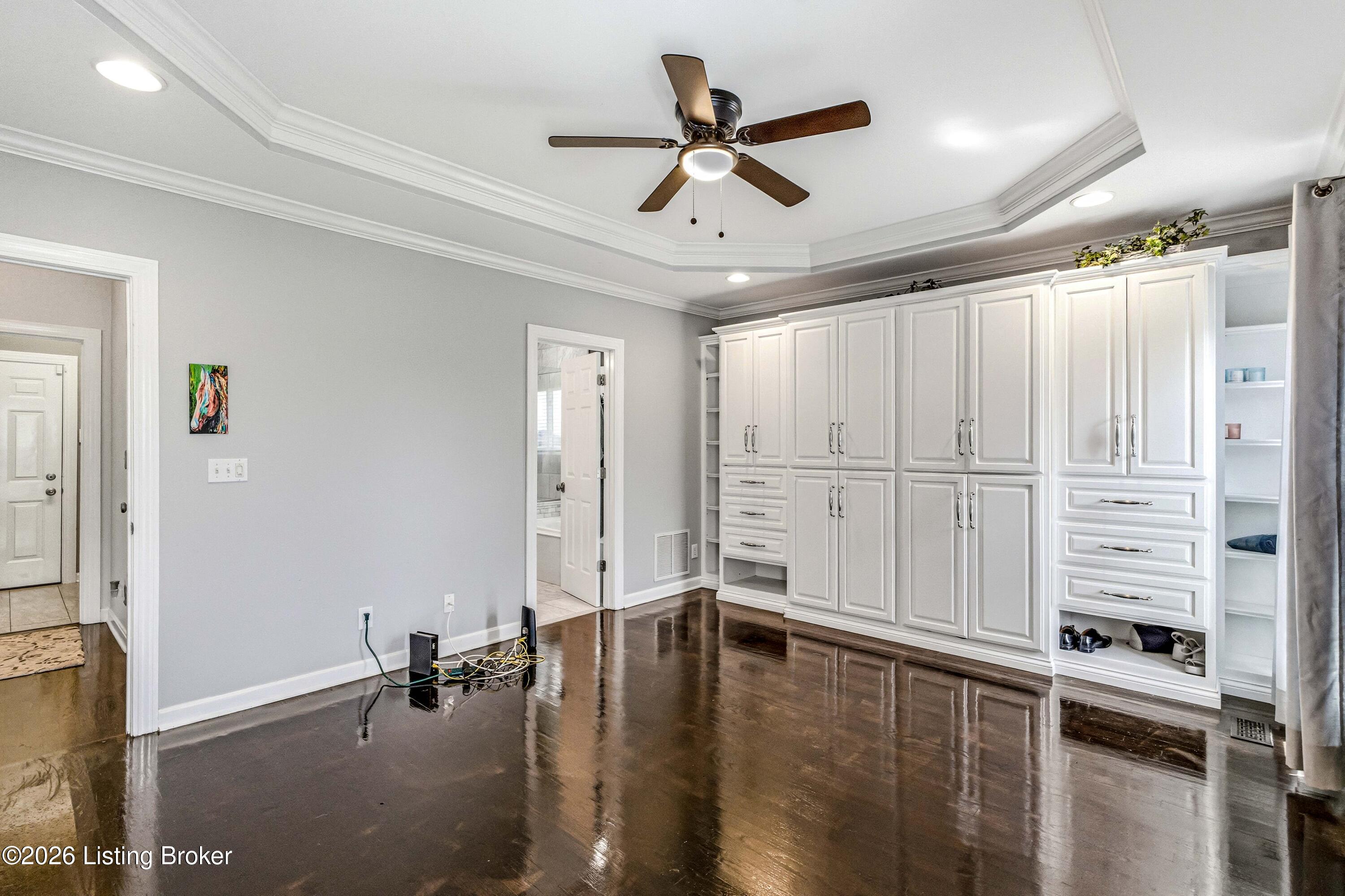 209 Champions Way Property Photo 27