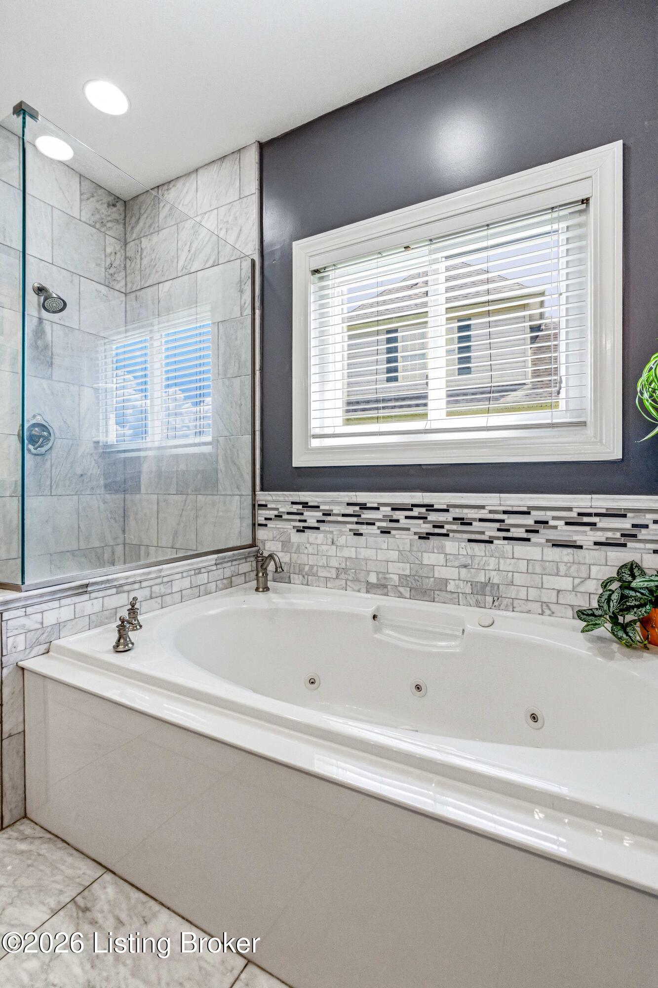 209 Champions Way Property Photo 30
