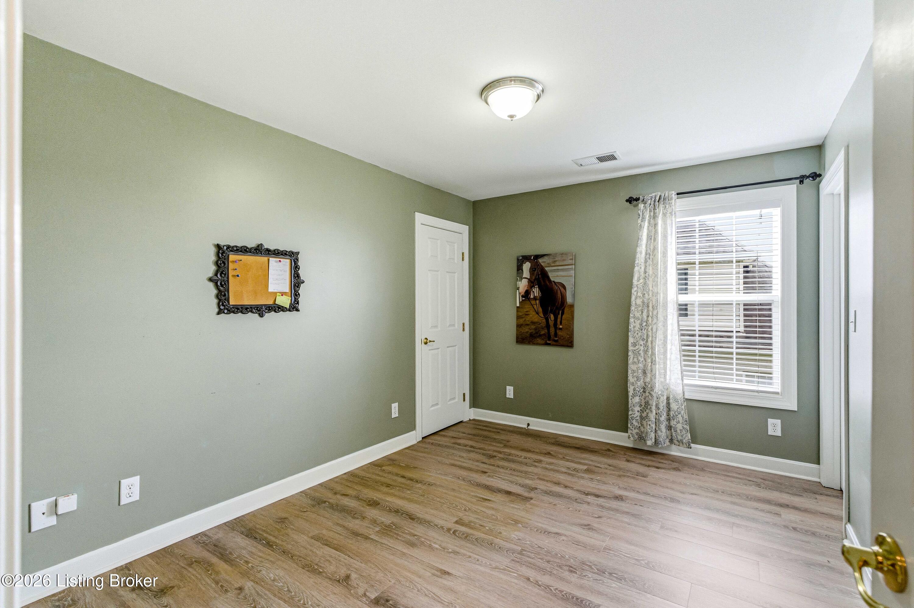 209 Champions Way Property Photo 44