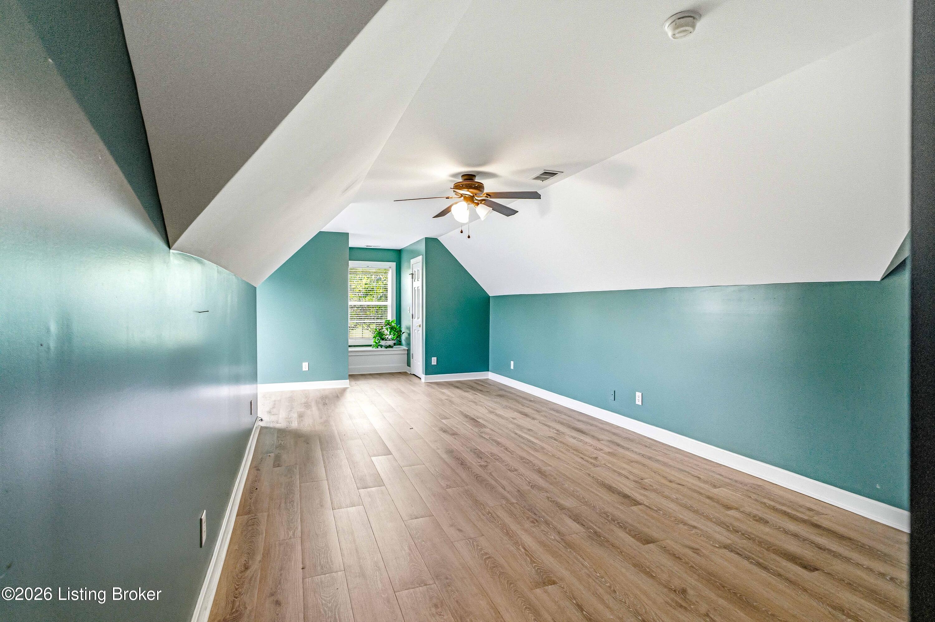 209 Champions Way Property Photo 48