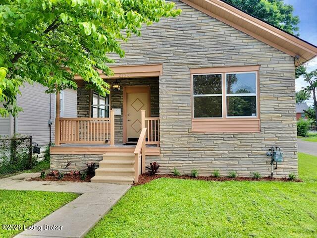 2150 W Lee St Property Photo 1